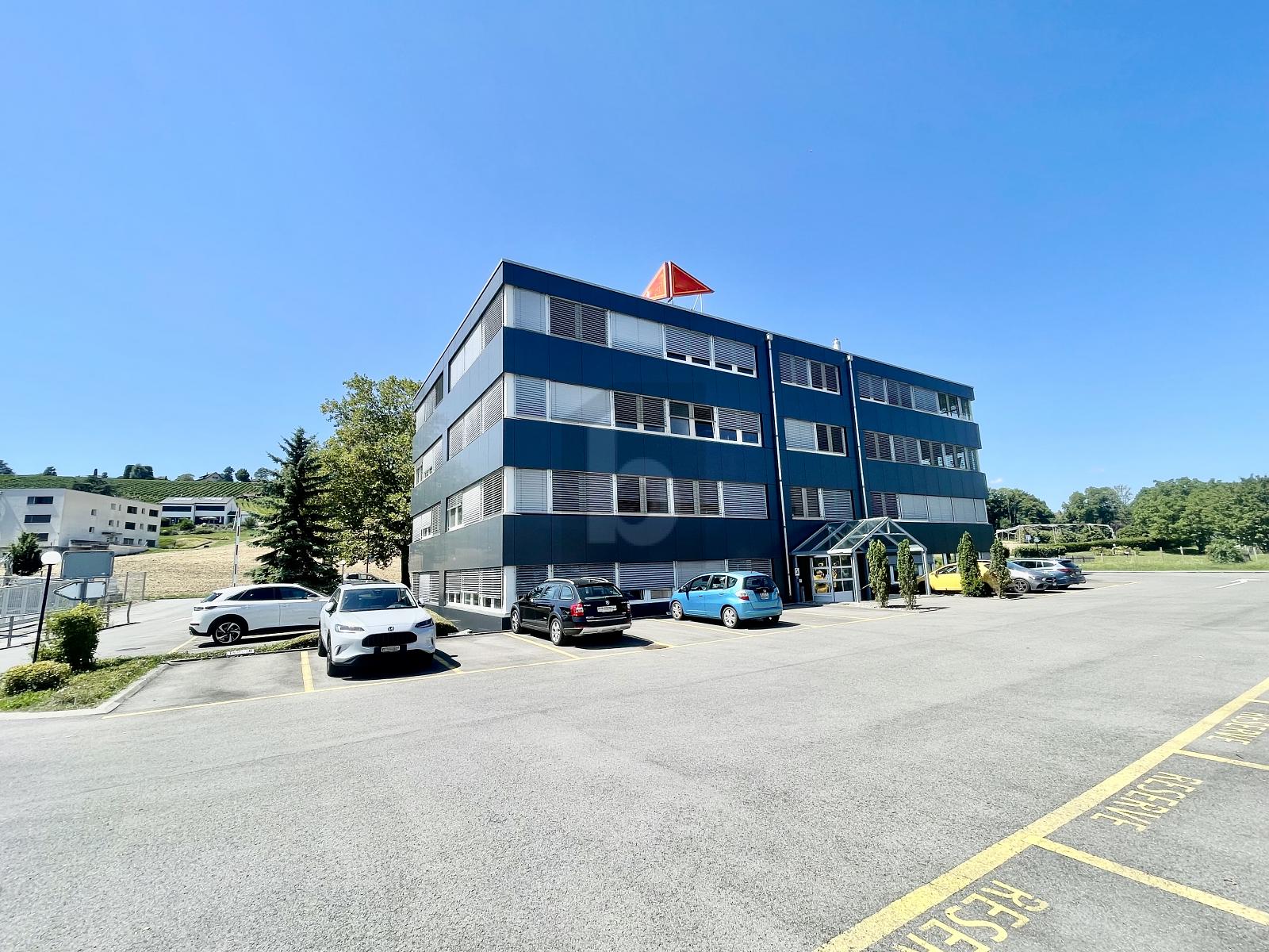 SPACIEUX ET MODERNES - 1