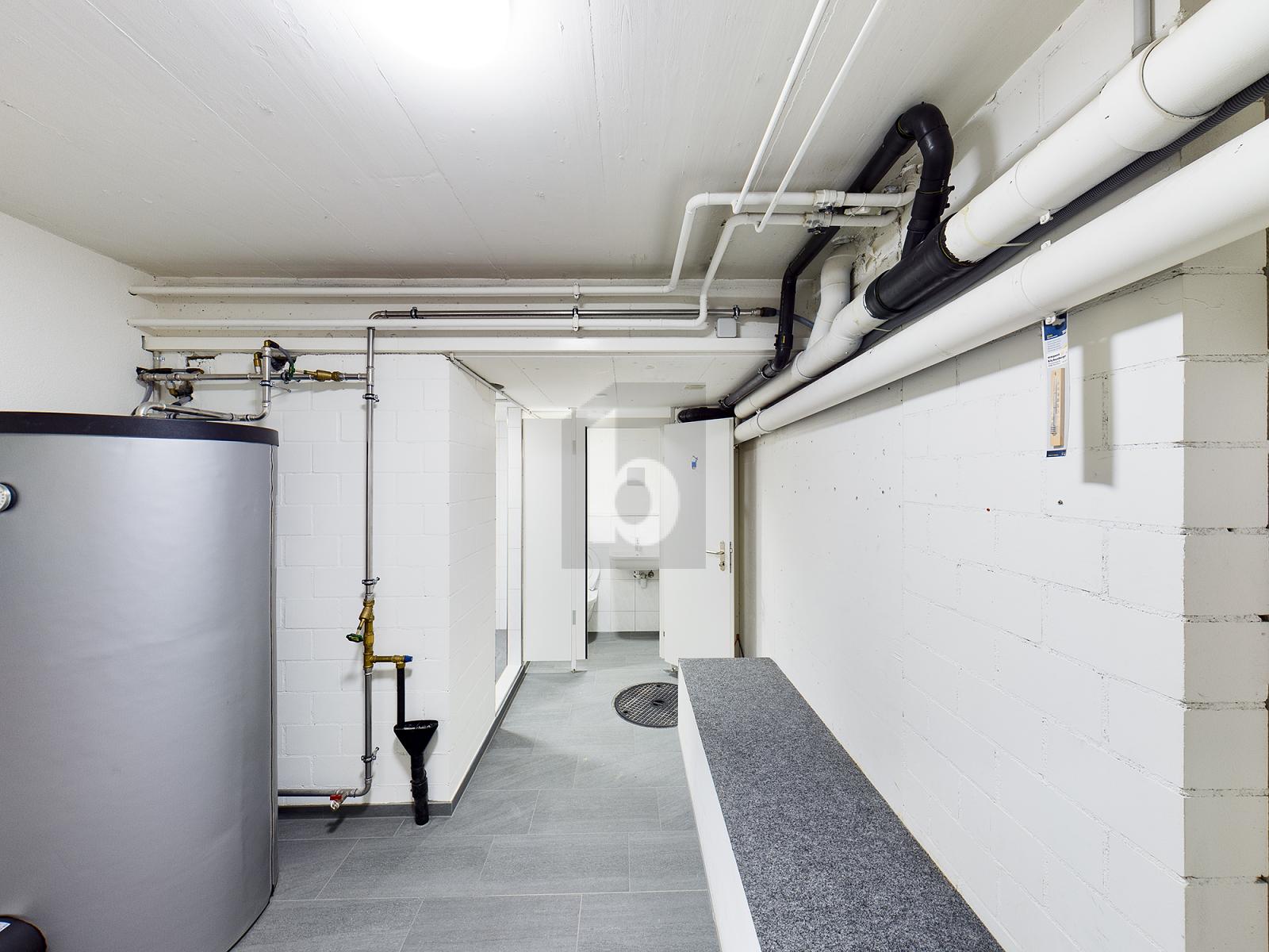 IM HERZEN VON HOCHDORF - 1