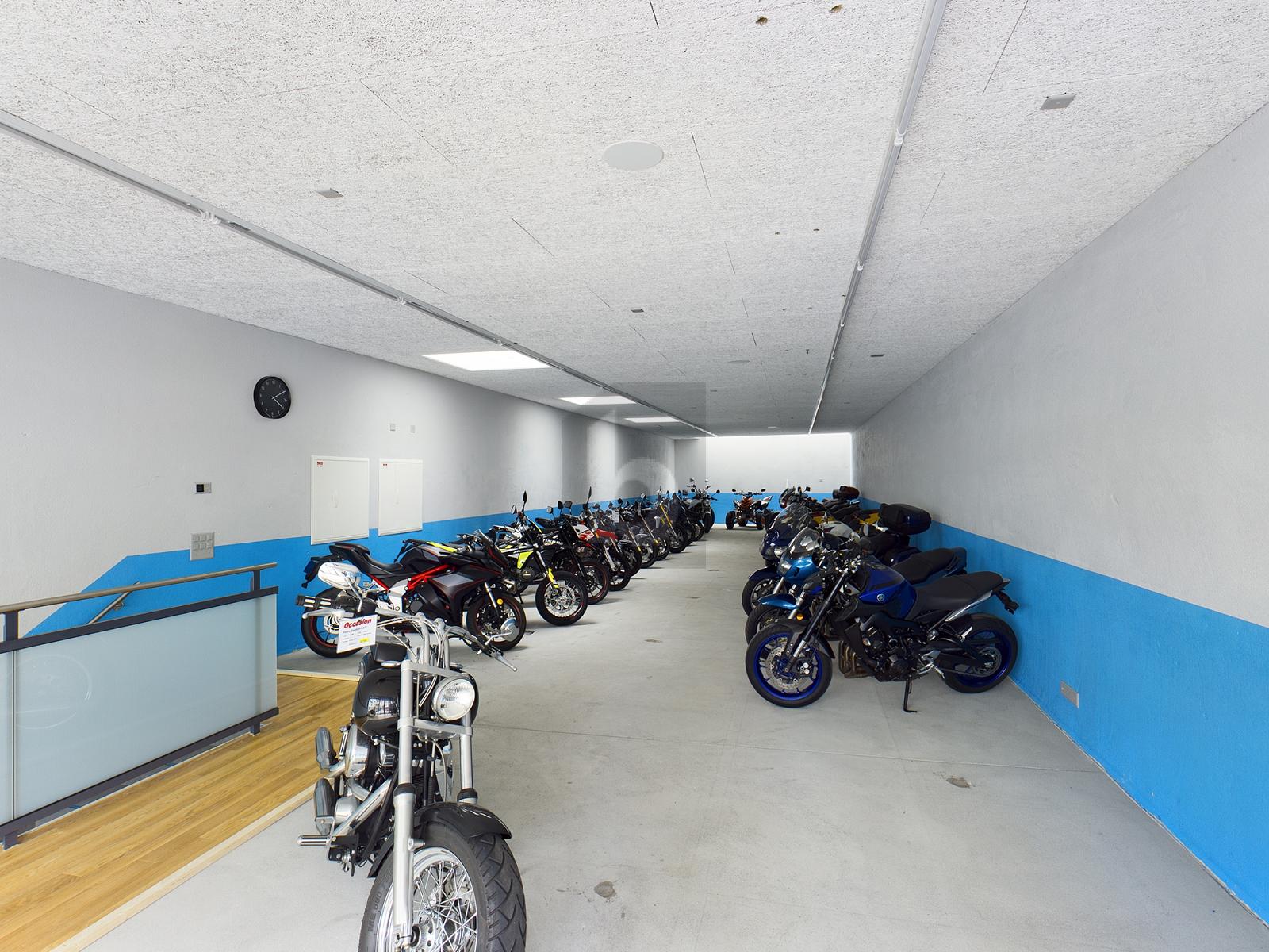 IM HERZEN VON HOCHDORF - 2