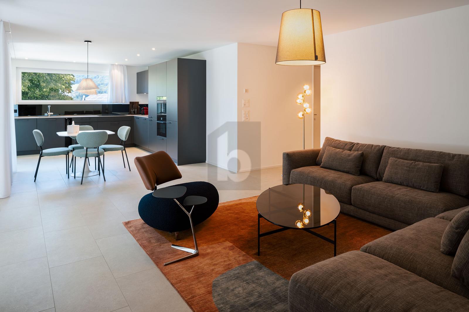 LUXURIÖS MIT TRAUMHAFTER AUSSICHT - 1