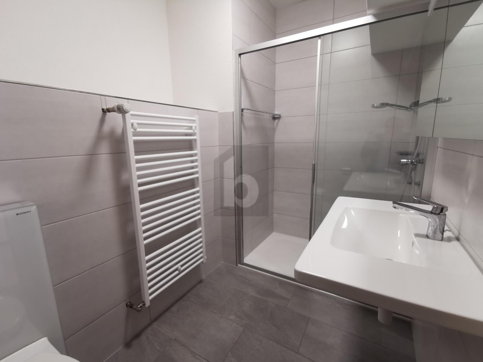 GROSSZÜGIG UND ZENTRAL - 2