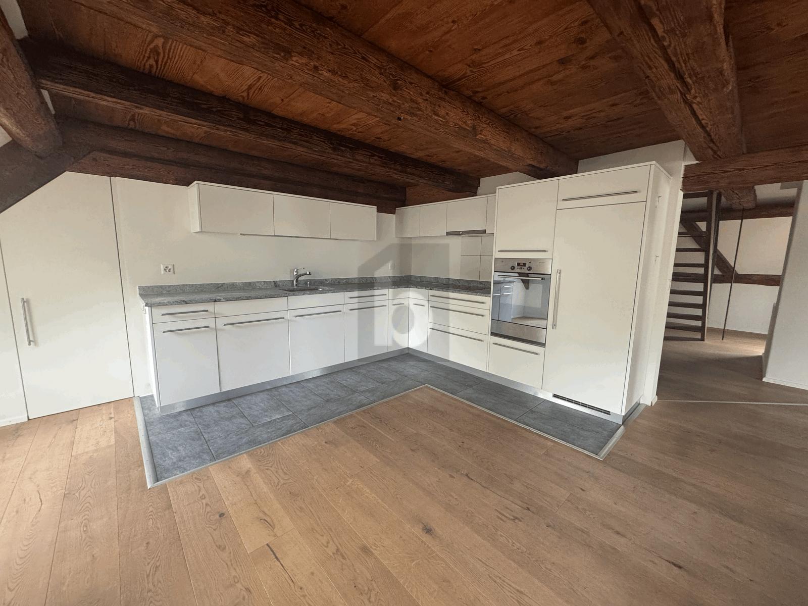 UNIKAT! HOCHWERTIG RENOVIERT MIT SICHTBALKEN! - 4