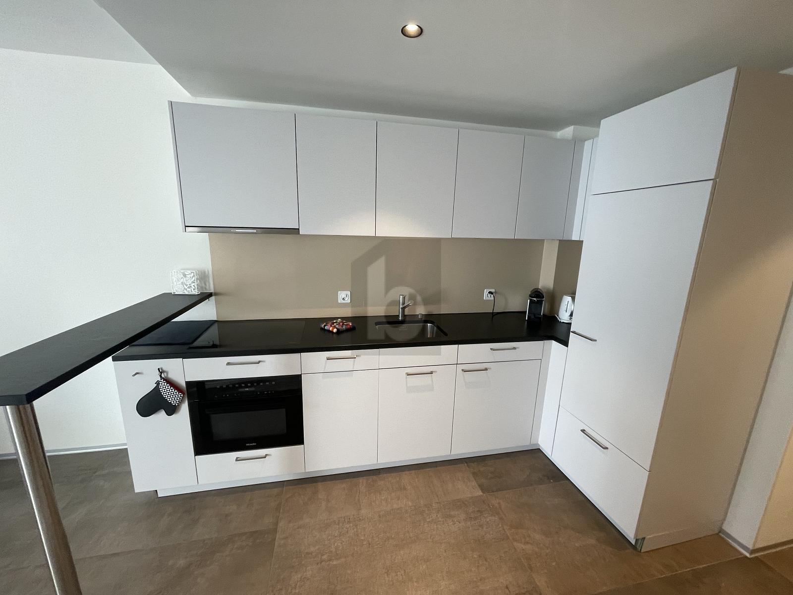 EXKLUSIV MIT RUNDUM-SERVICE - 1