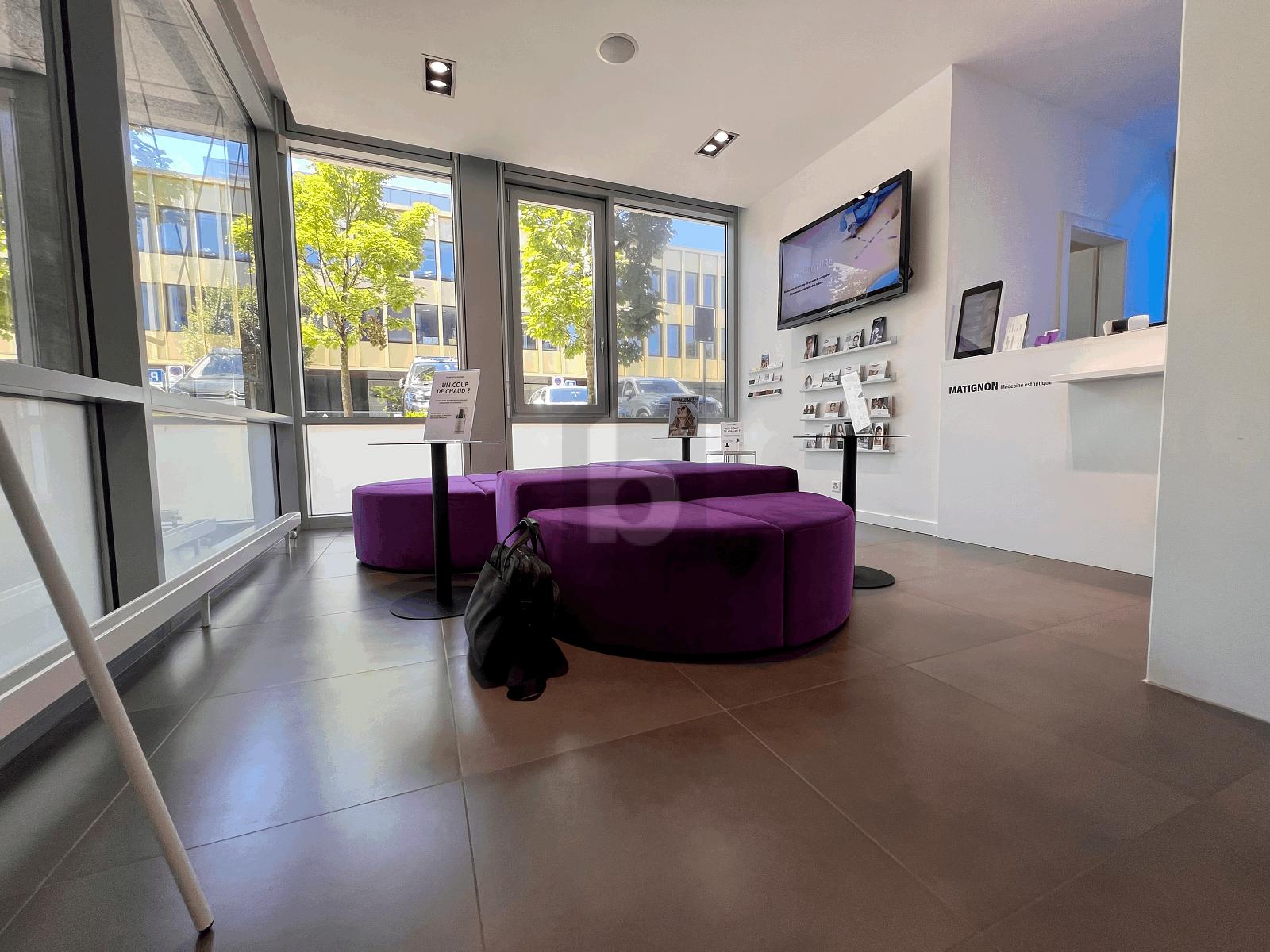 CABINET MEDICAL OU BUREAUX - 1