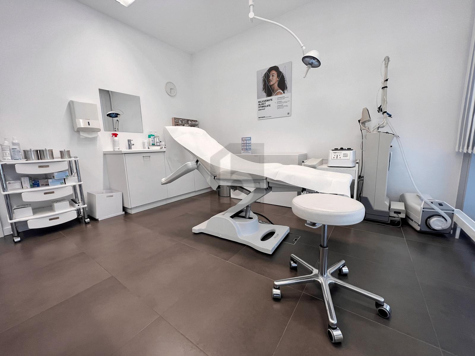 CABINET MEDICAL OU BUREAUX - 4