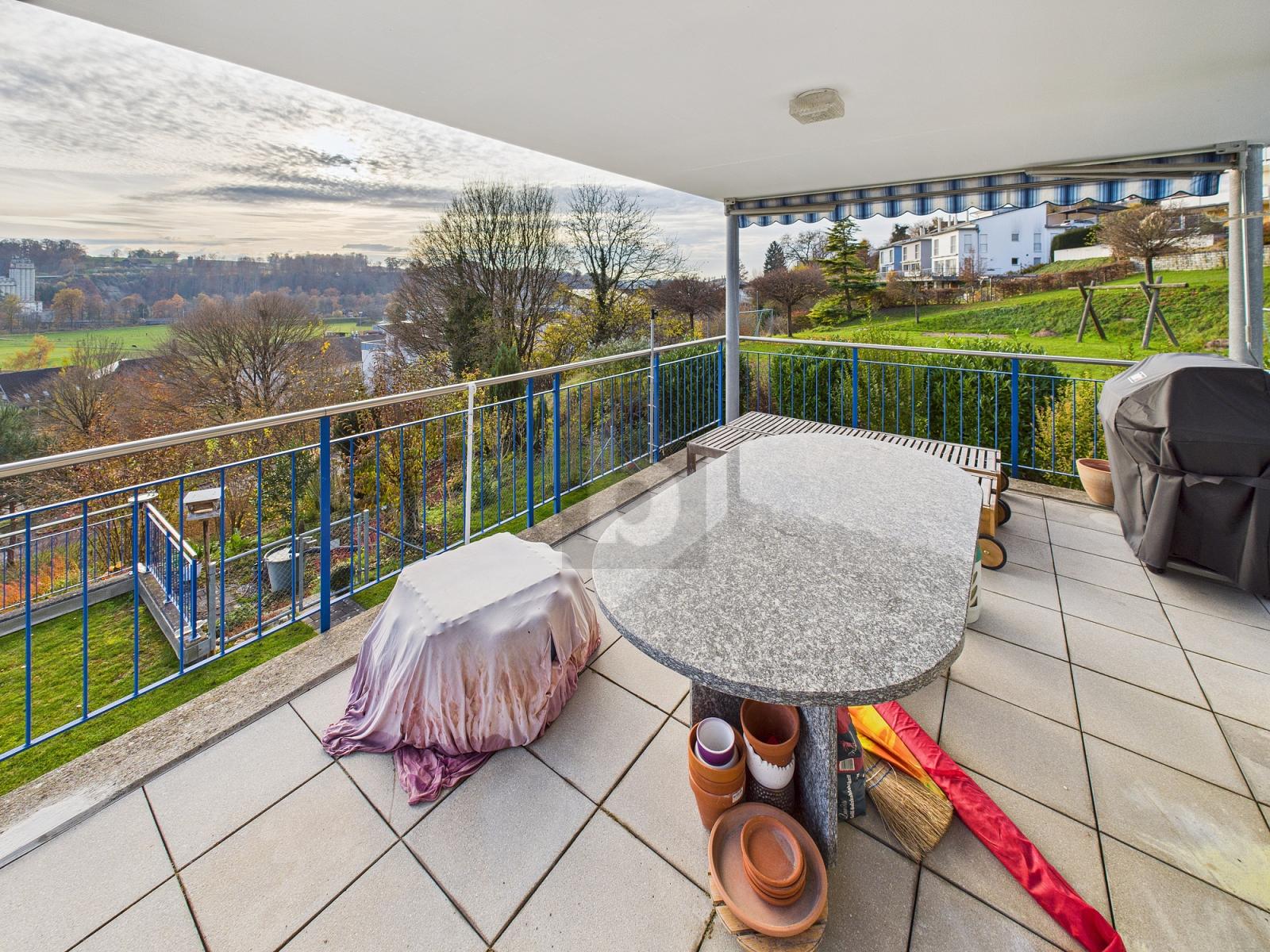 GROSSZÜGIG UND HELL MIT TOP AUSSICHT - 4