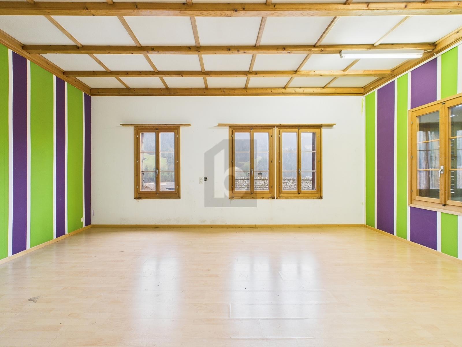 VIELSEITIG AN ZENTRALER LAGE - 4