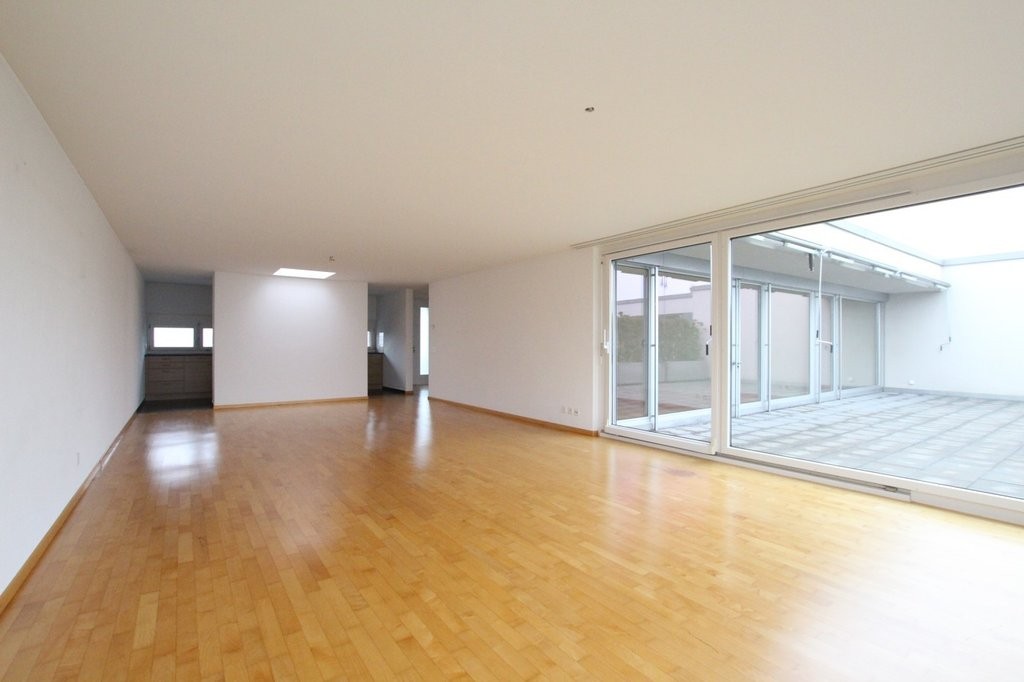 Schöne Attikawohnung im Zentrum der Stadt Wil mit Weitsicht! - 1