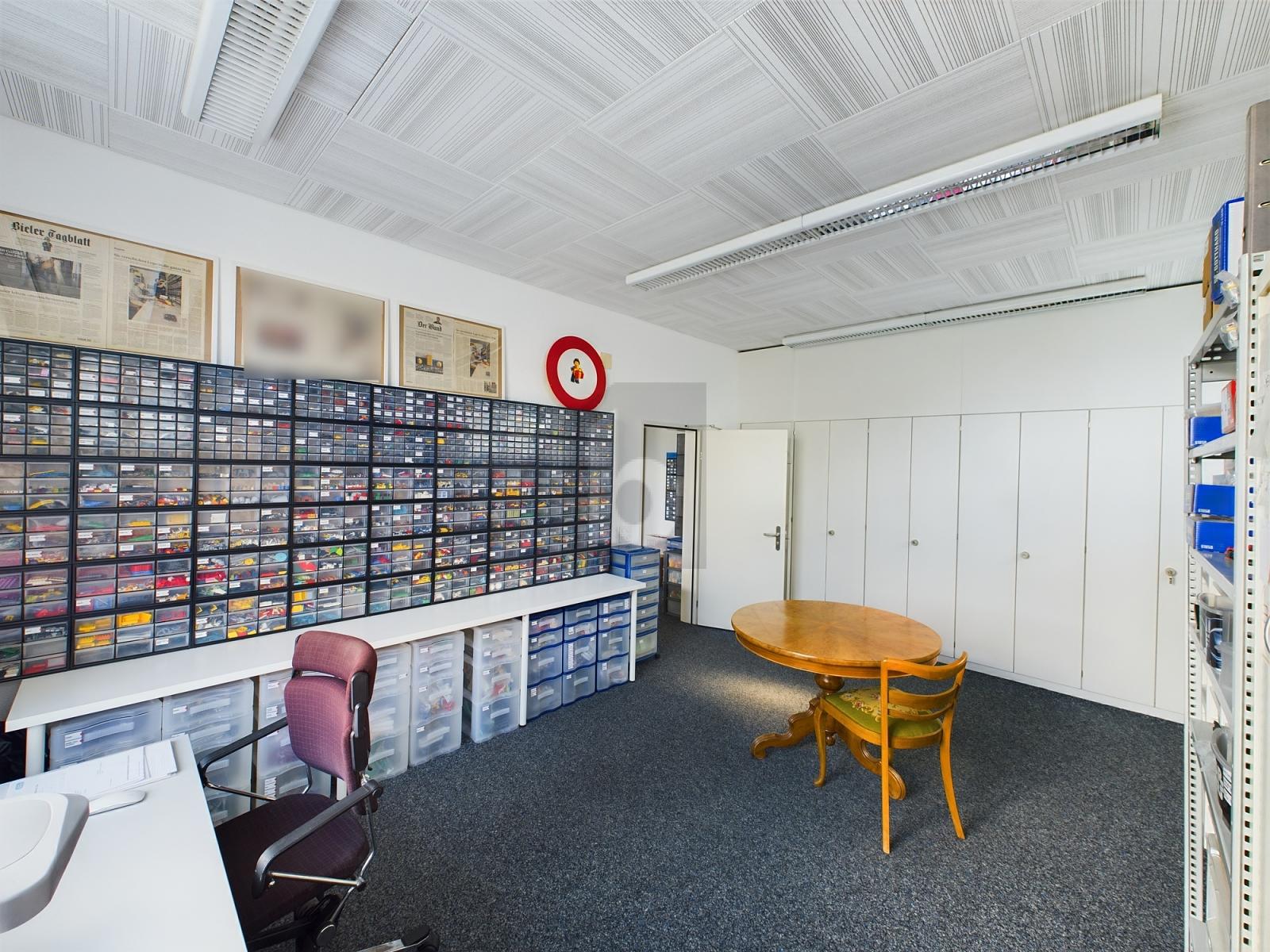 ZENTRAL UND PRAKTISCH - 0