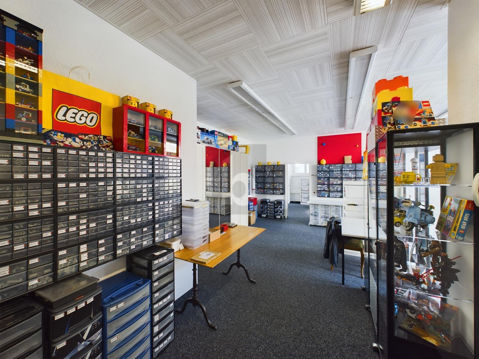 ZENTRAL UND PRAKTISCH - 2