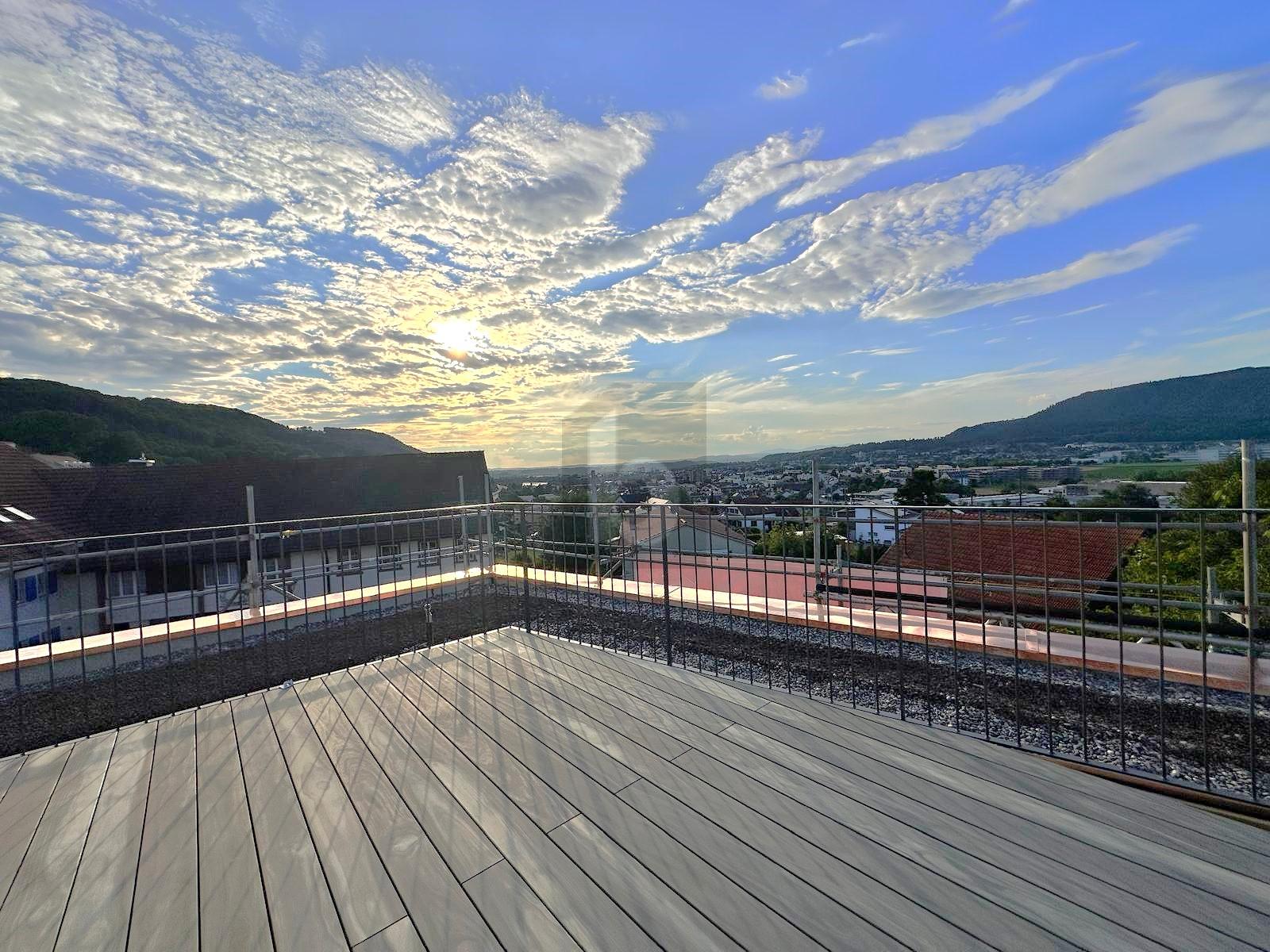 ERSTBEZUG MIT TRAUMHAUFTER WEITSICHT! - 4