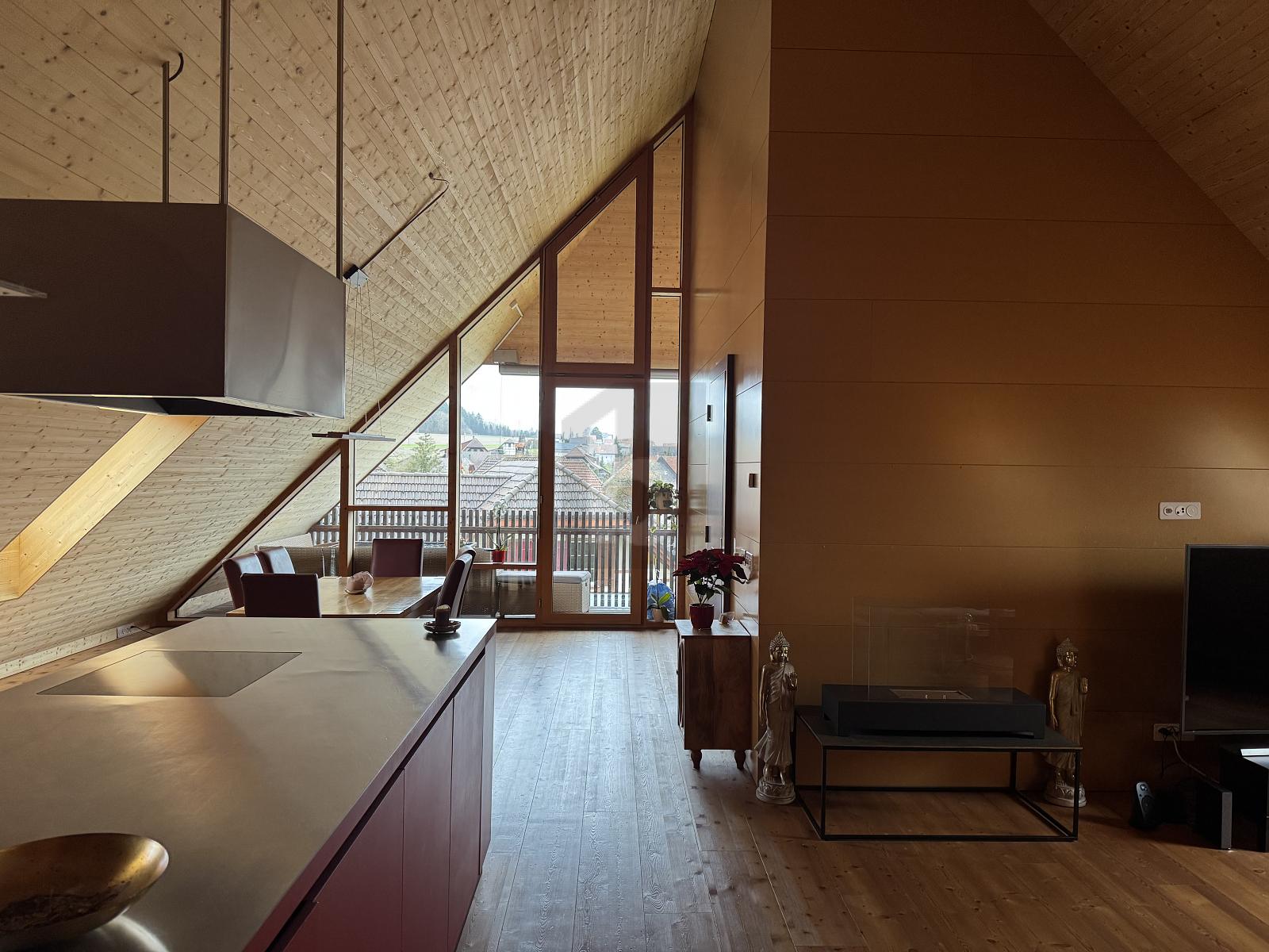 STILLVOLL UND GROSSZÜGIG - 1