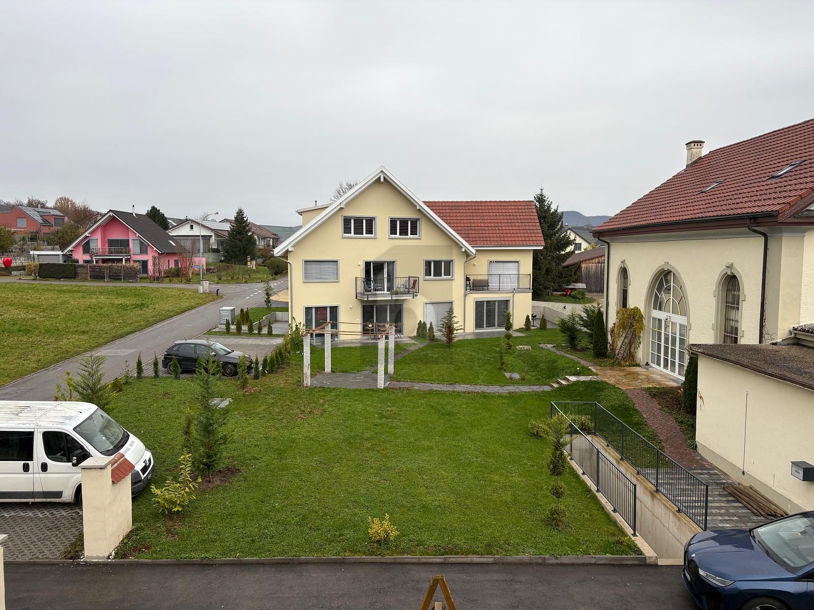 NEUBAU-ERSTBEZUG MIT BESONDEREM CHARME - 0