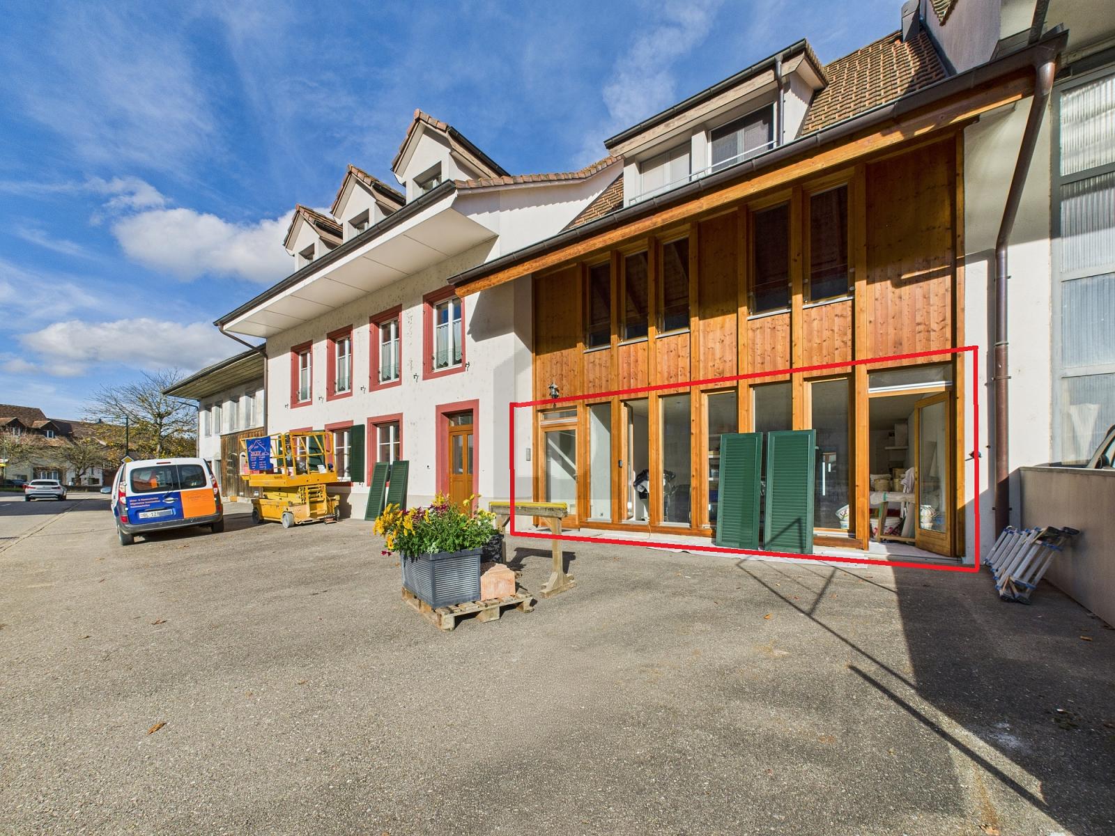 ERSTBEZUG - MODERN UND HOCHWERTIG - 0