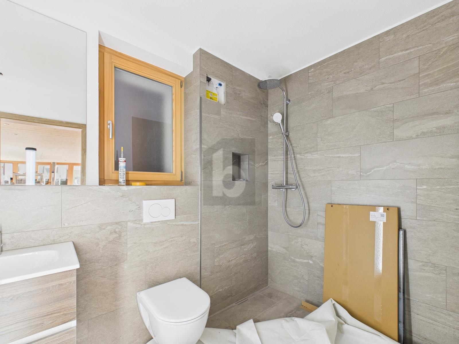 ERSTBEZUG - MODERN UND HOCHWERTIG - 2