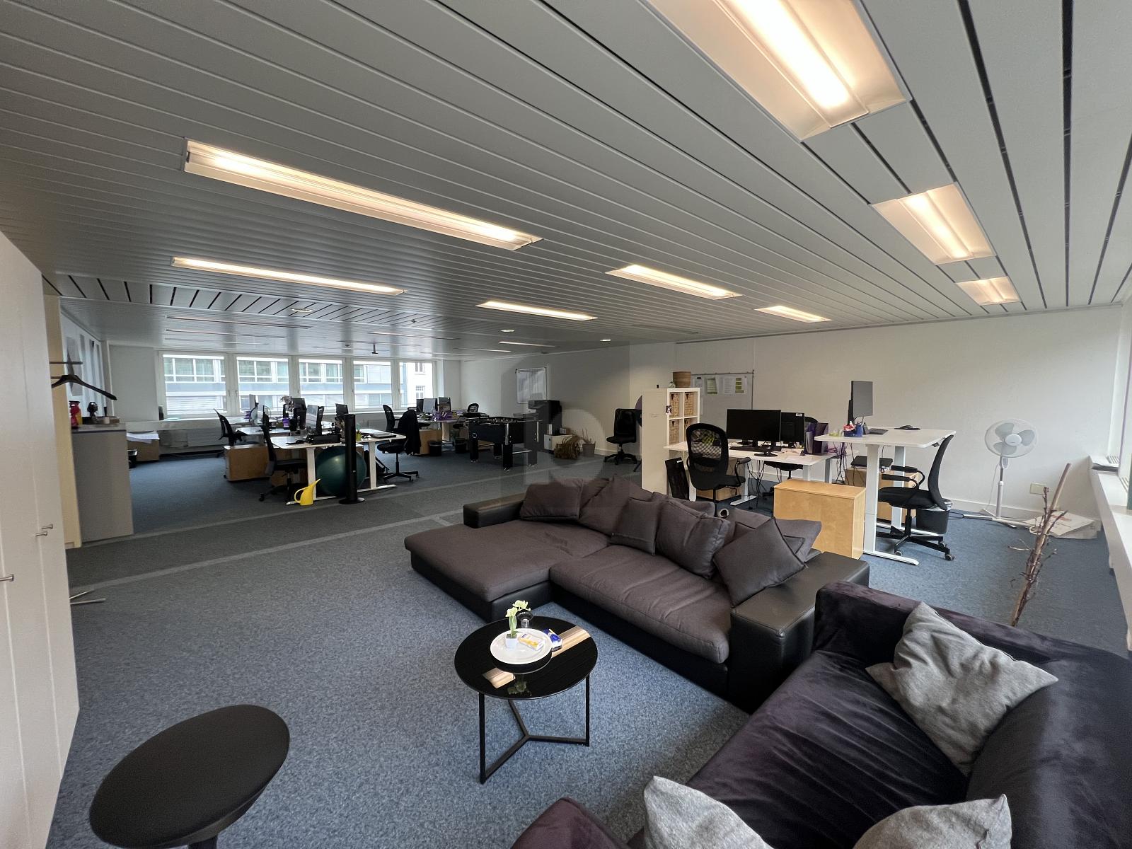 DYNAMISCH UND MODERN AN ZENTRALER LAGE - 0