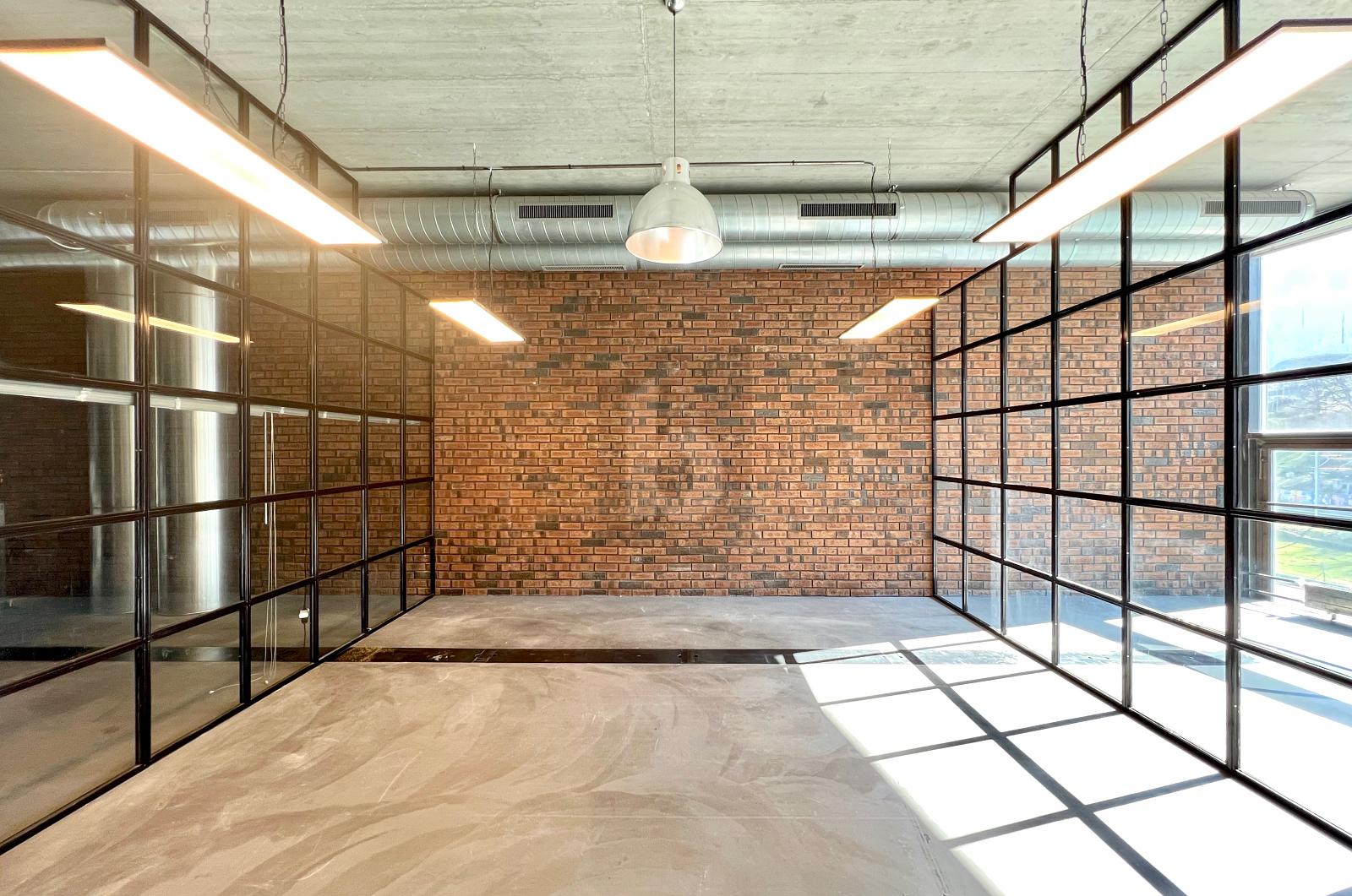 URBAN AN BESTENS GELEGENER VERKEHRSLAGE - 1