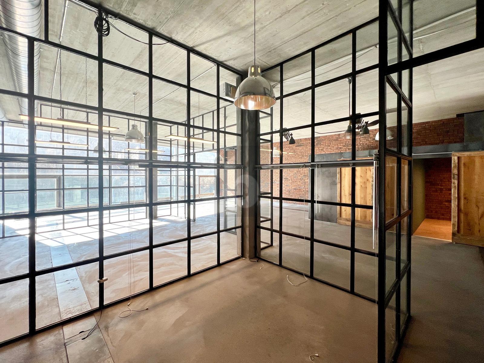 URBAN AN BESTENS GELEGENER VERKEHRSLAGE - 2