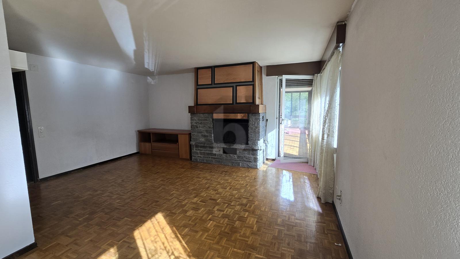 SPAZIOSO E ACCOGLIENTE IN POSIZIONE TRANQUILLA - 1