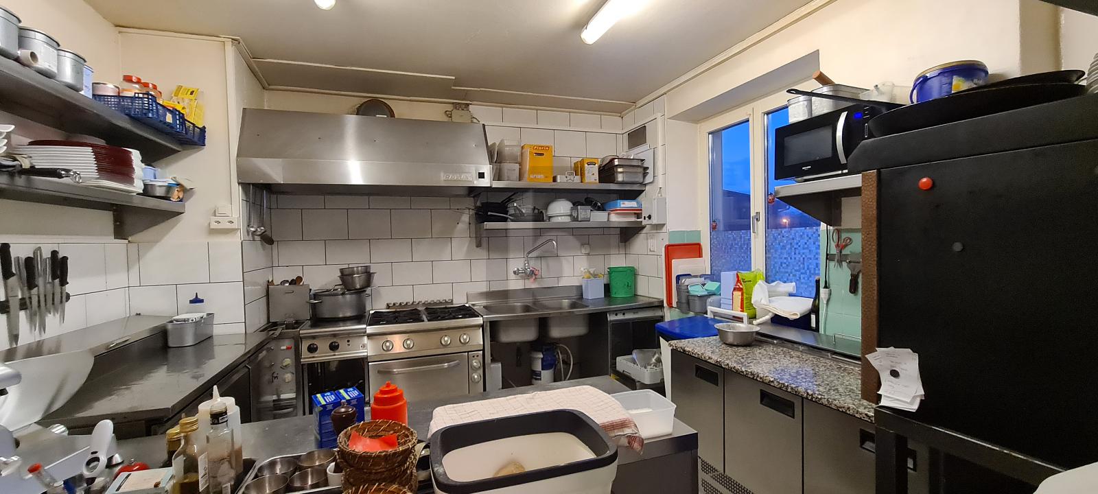 IDÉALEMENT SITUÉ, AVEC UNE CLIENTÈLE D'HABITUÉS - 3