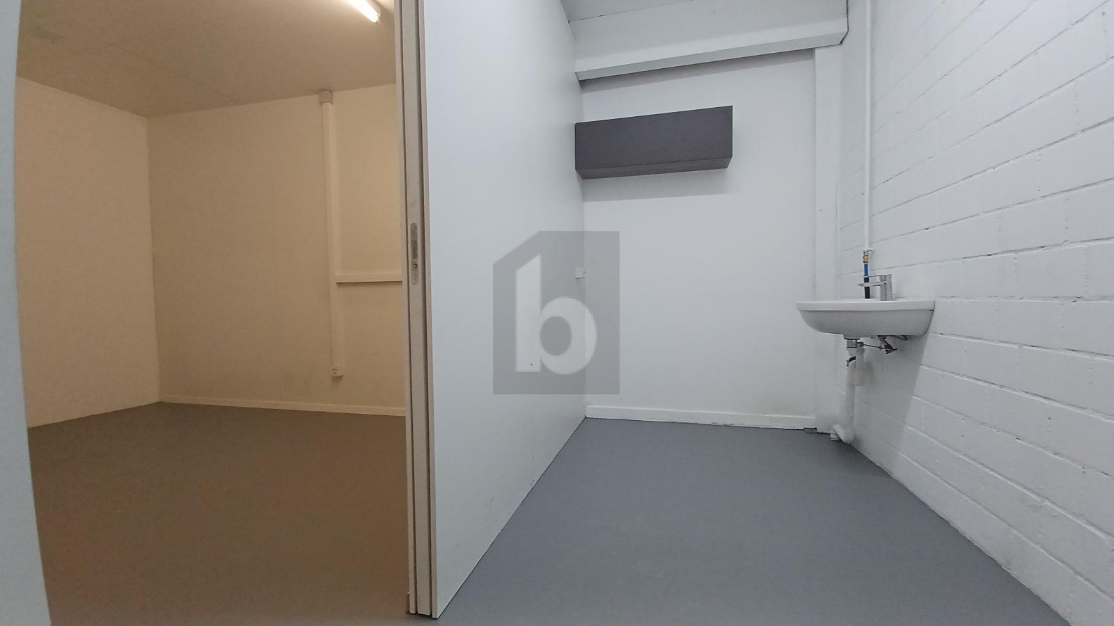 LAGERFLÄCHE MIT VIELEN NUTZUNGSMÖGLICHKEITEN - 4