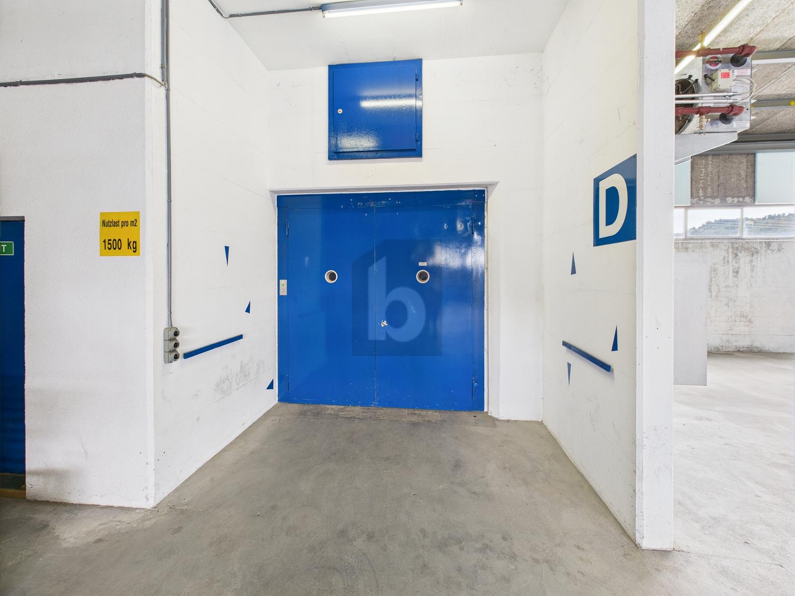 PRAKTISCH UND GUT ERREICHBAR - 2