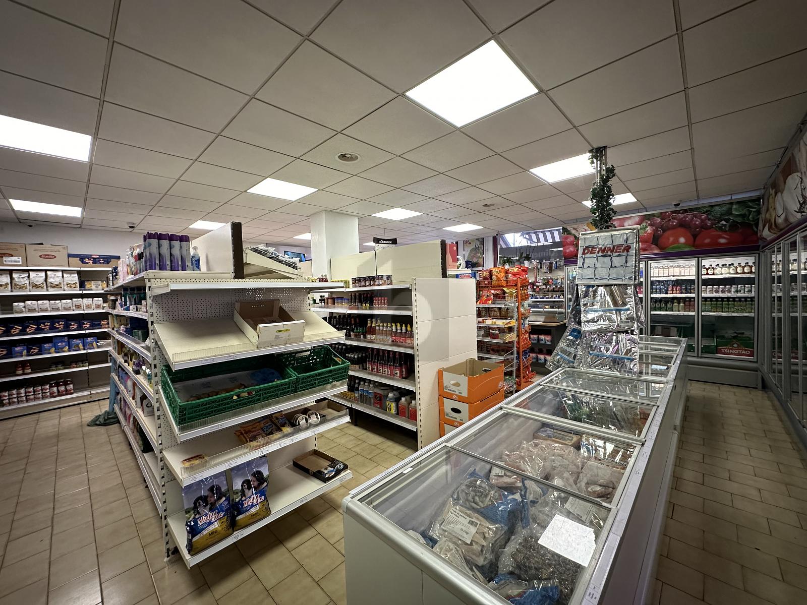 SUPER ÉPICERIE À THÔNEX ! - 1