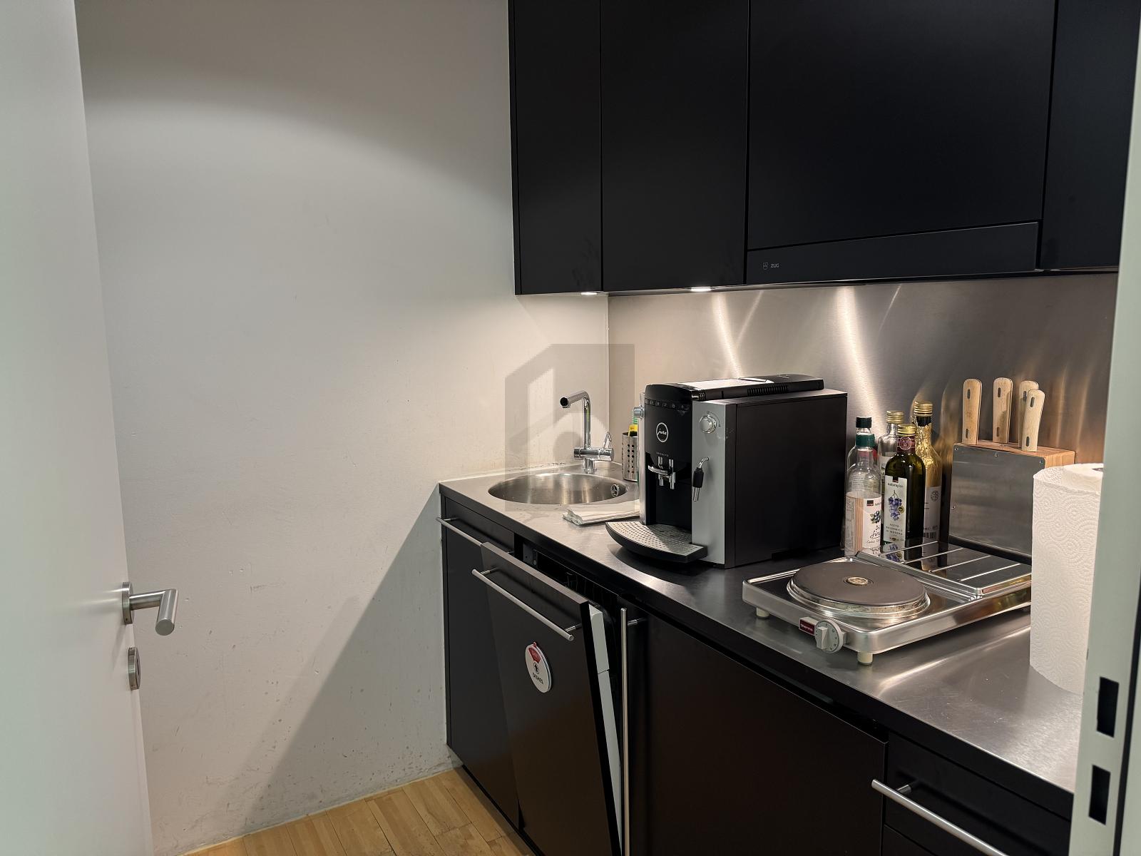 LICHTDURCHFLUTET MIT PRIVATEM GARTEN - 3