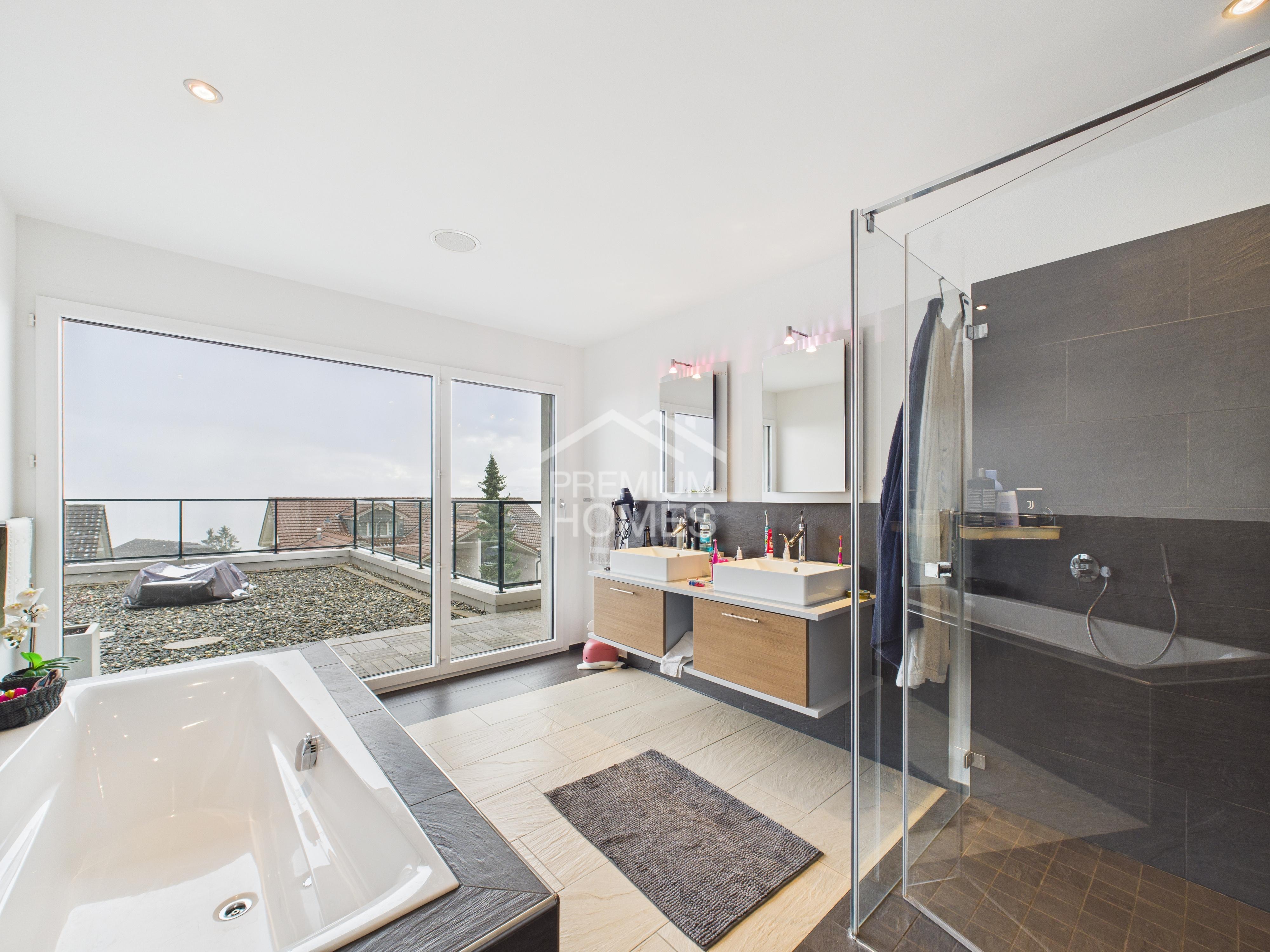 Architektur trifft Panorama: Wohnen mit Seeblick - 4