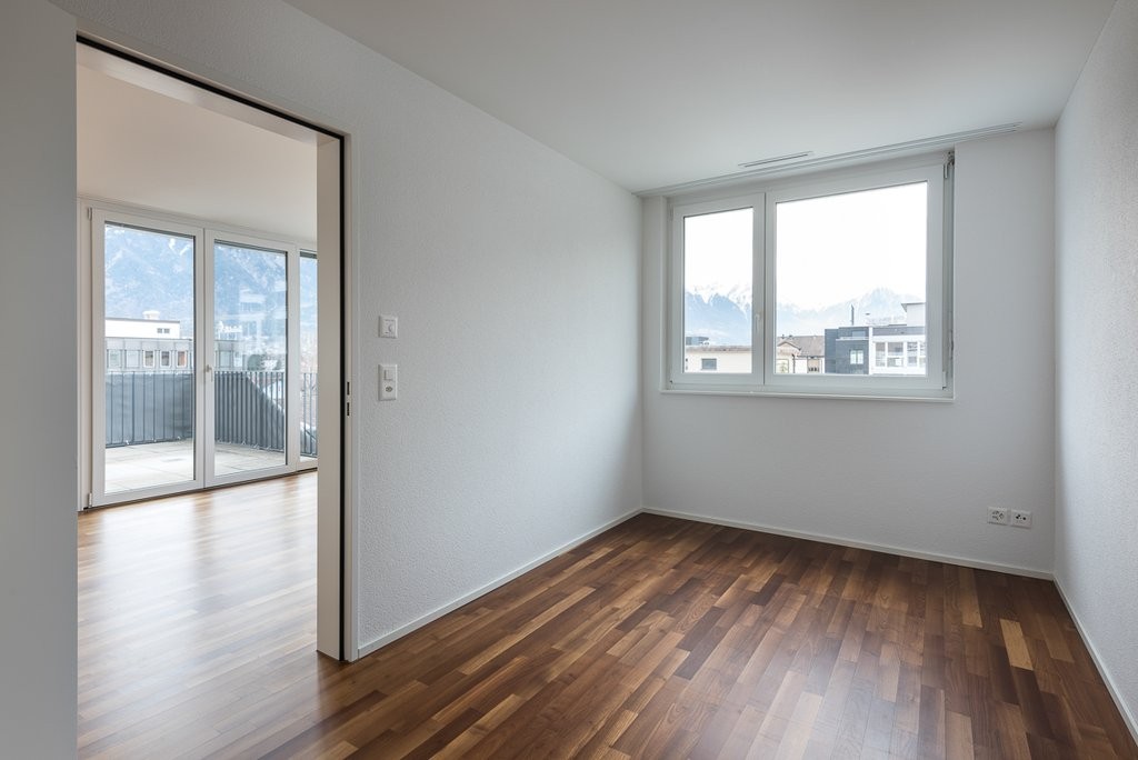 Moderne Attikawohnung mitten im Zentrum von Buchs - 3