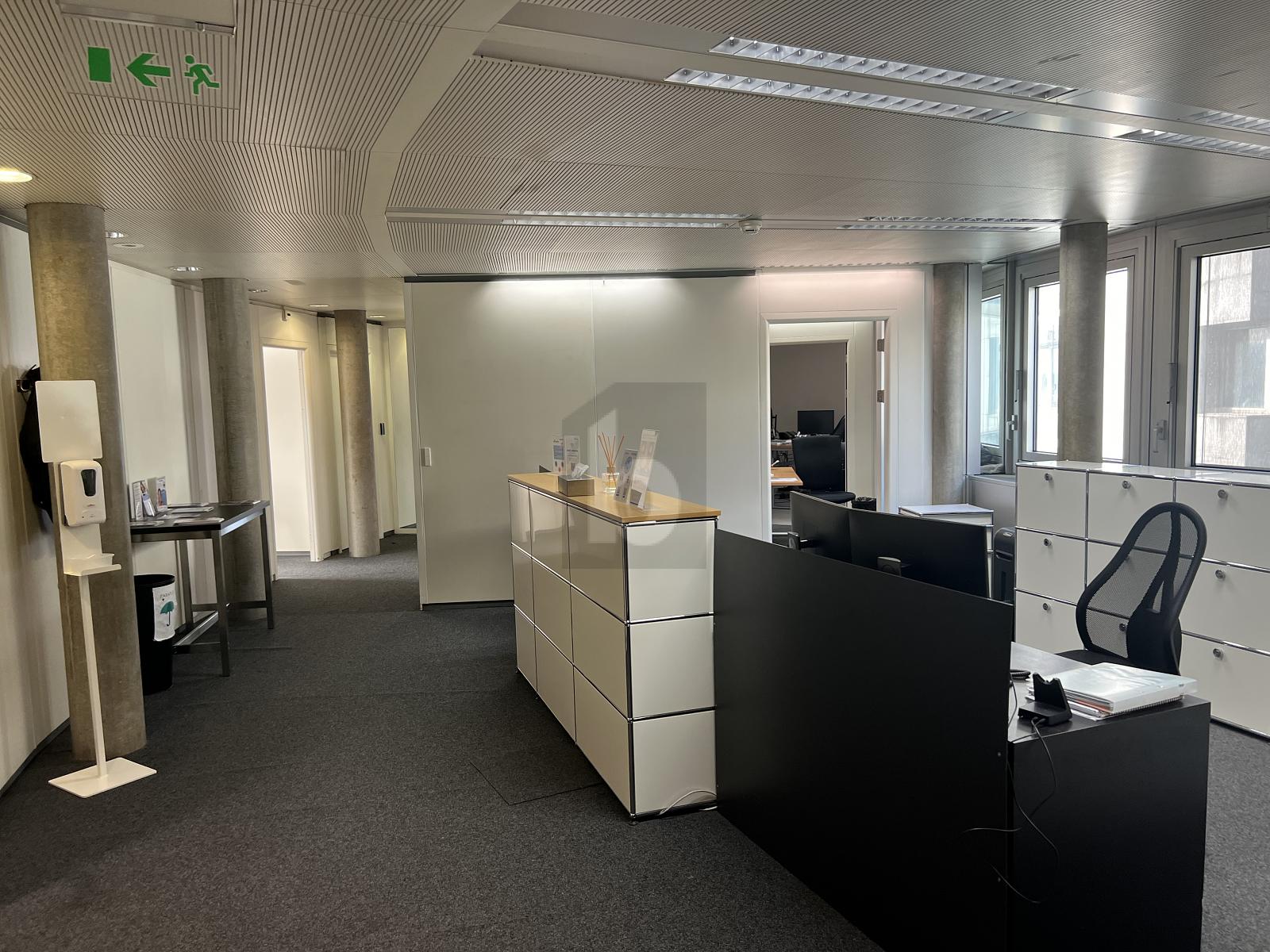 BUREAUX LUMINEUX SUR LA PLACE CHAUDERON ! - 1