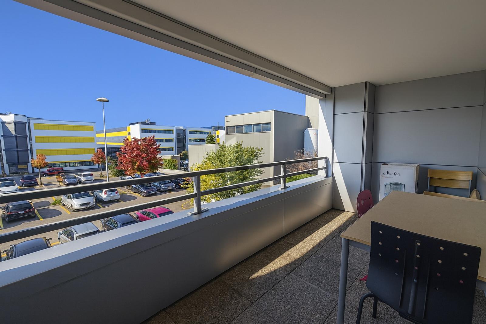 MODERNE ET LUMINEUX AUX AVOUILLONS - 2