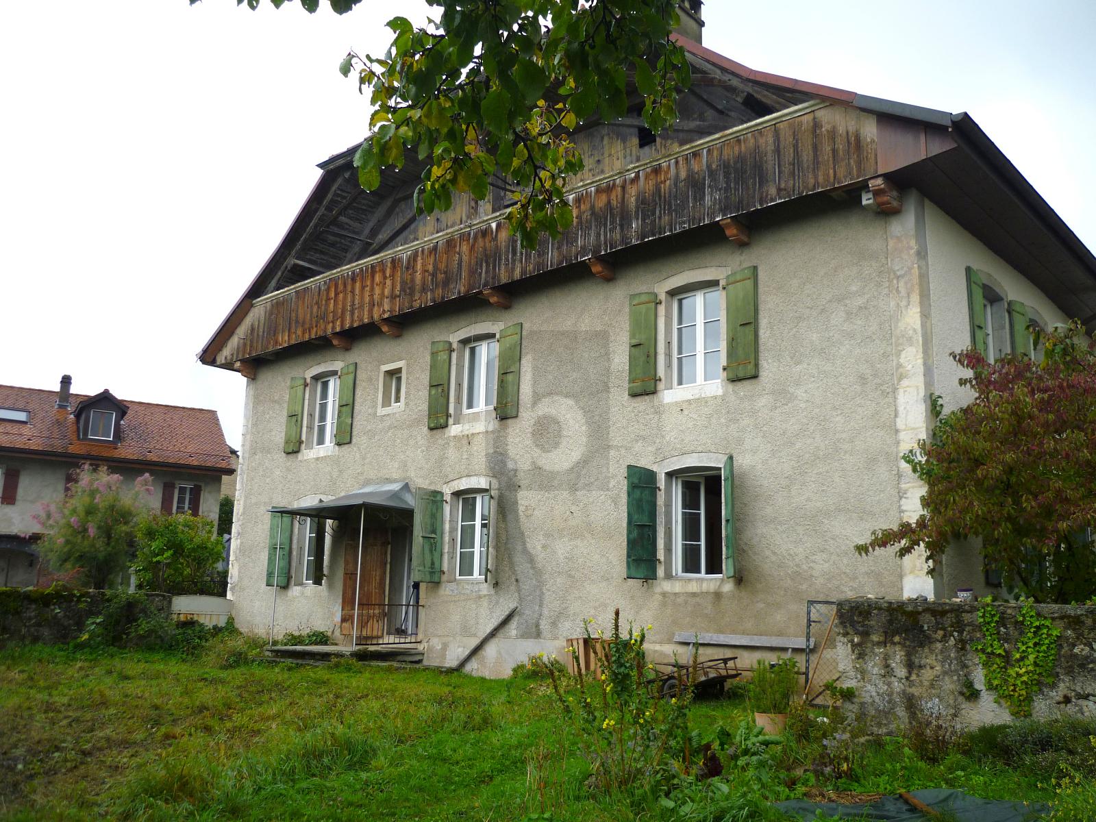CHARME D ÉPOQUE AVEC JARDIN - 0