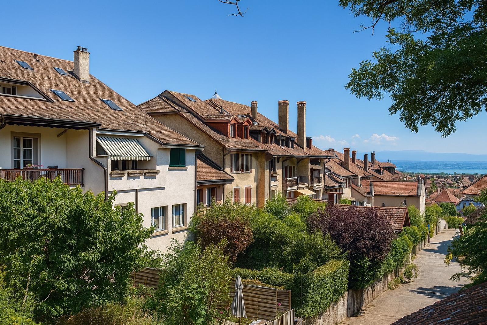 PRIX TOP ! MAISON DE VILLE AUTHENTIQUE AVEC BALCON - 1