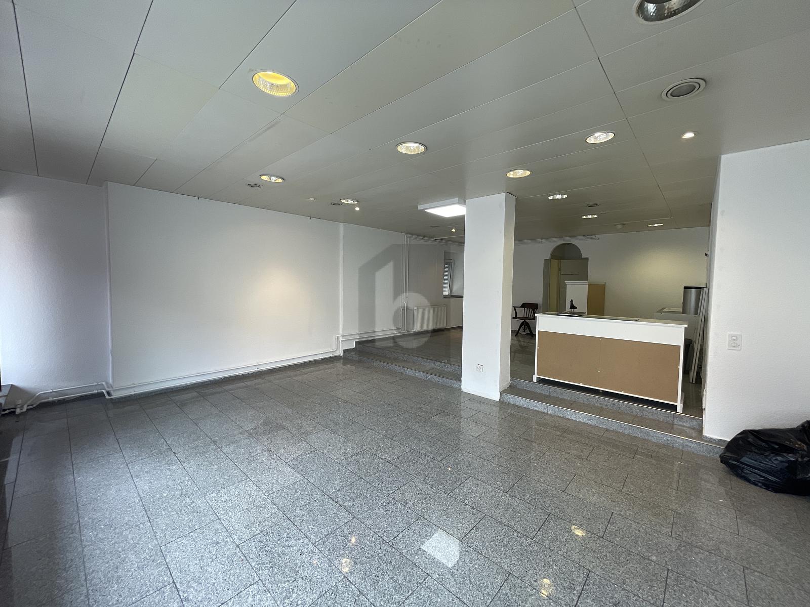 VIELSEITIG NUTZBAR AN ZENTRALER LAGE - 2