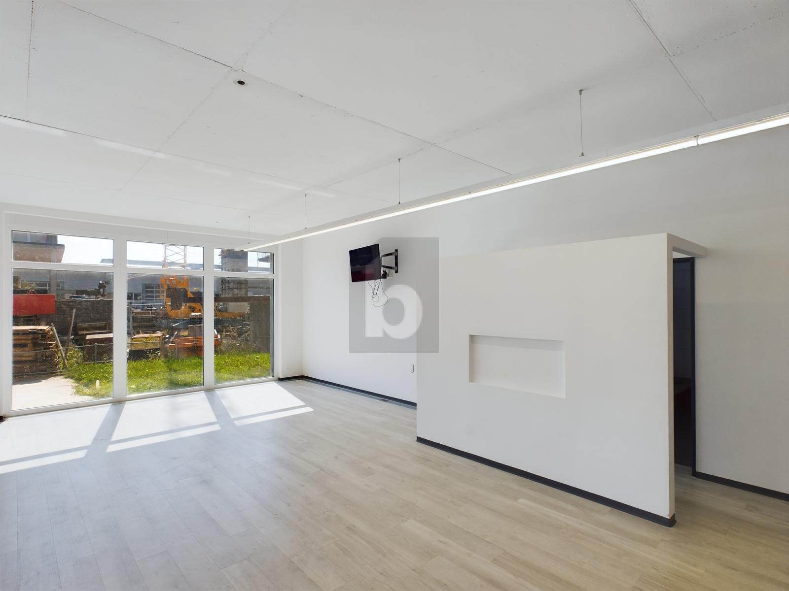 MODERN UND LICHTDURCHFLUTET - 0