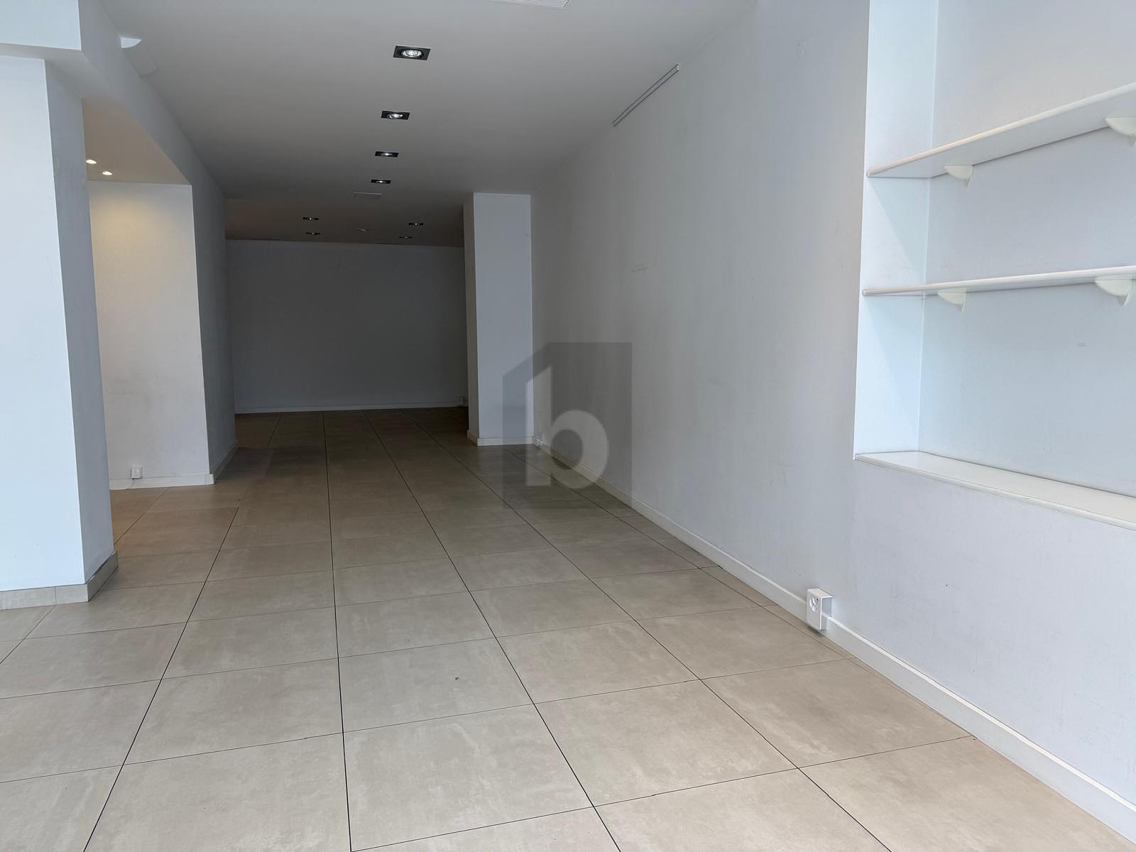 EMPLACEMENT IDEAL - 3