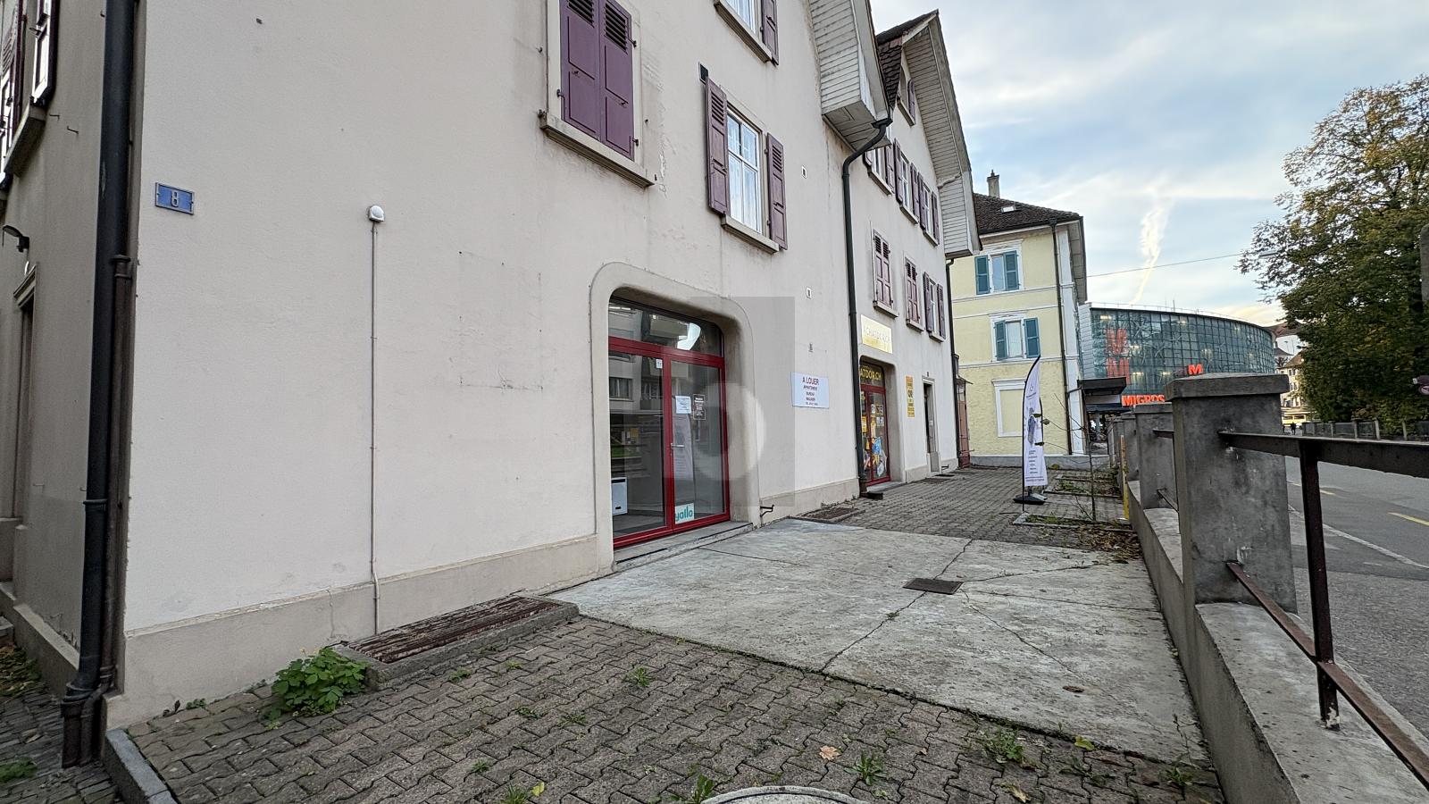 EN PLEIN CENTRE VILLE - 1