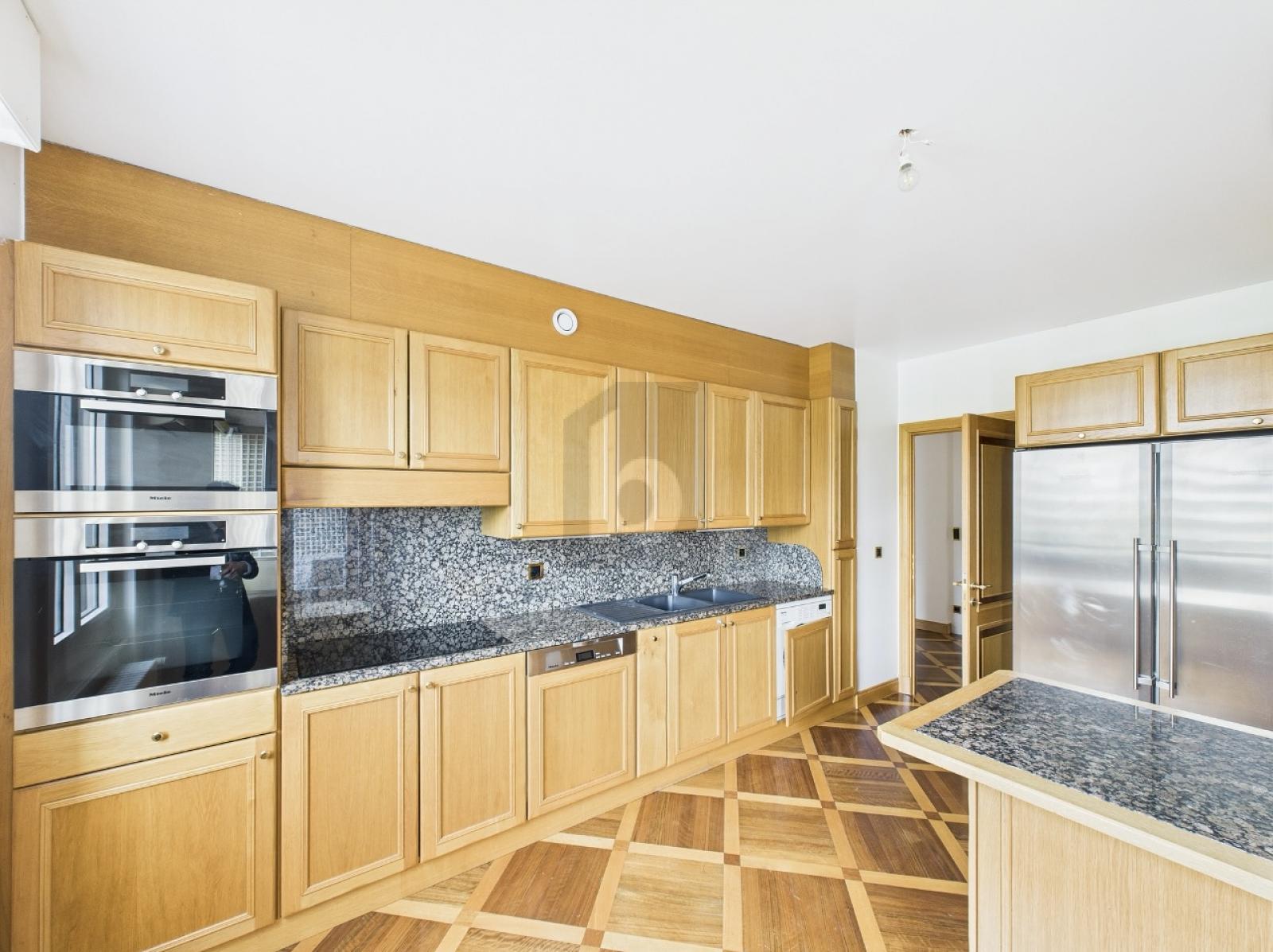 PRIX TOP AVEC VUE IMPRENABLE - 3