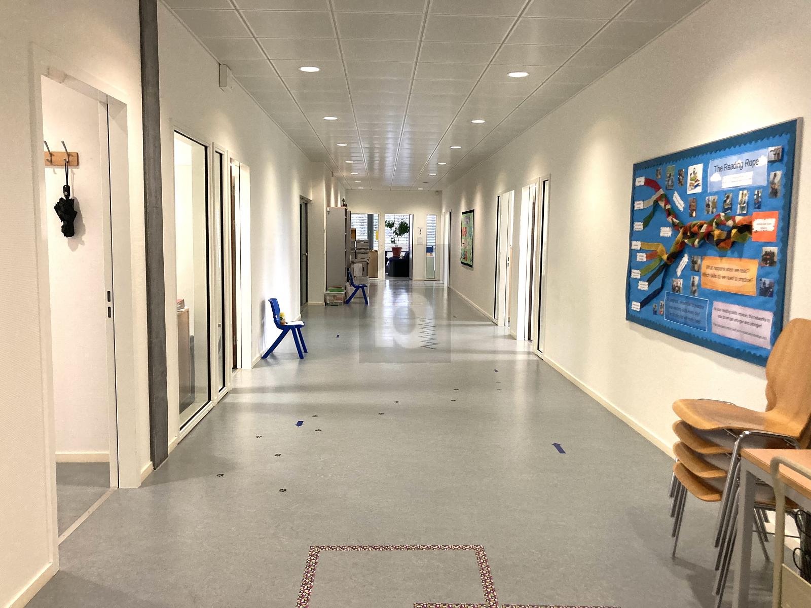 BUREAU IDÉAL POUR ENTREPRISES, ÉCOLES OU CABINETS - 3