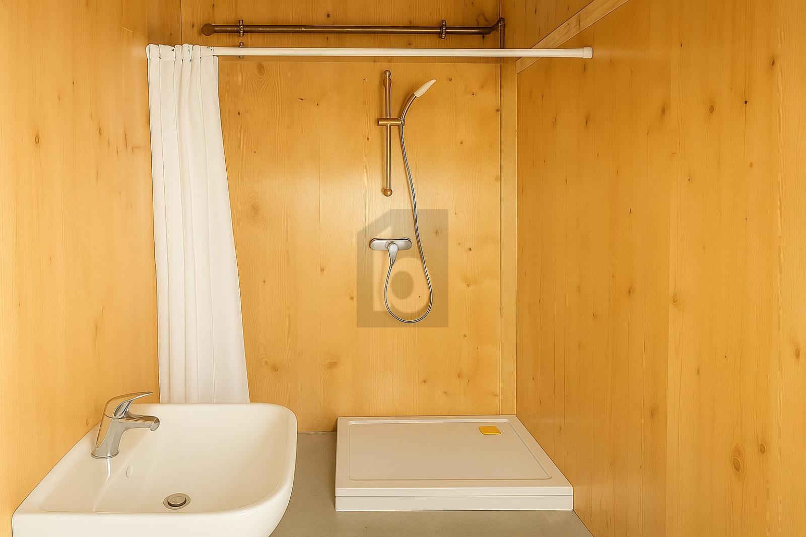 LOCAL INDUSTIEL MODERNE ET ÉQUIPÉE - 4