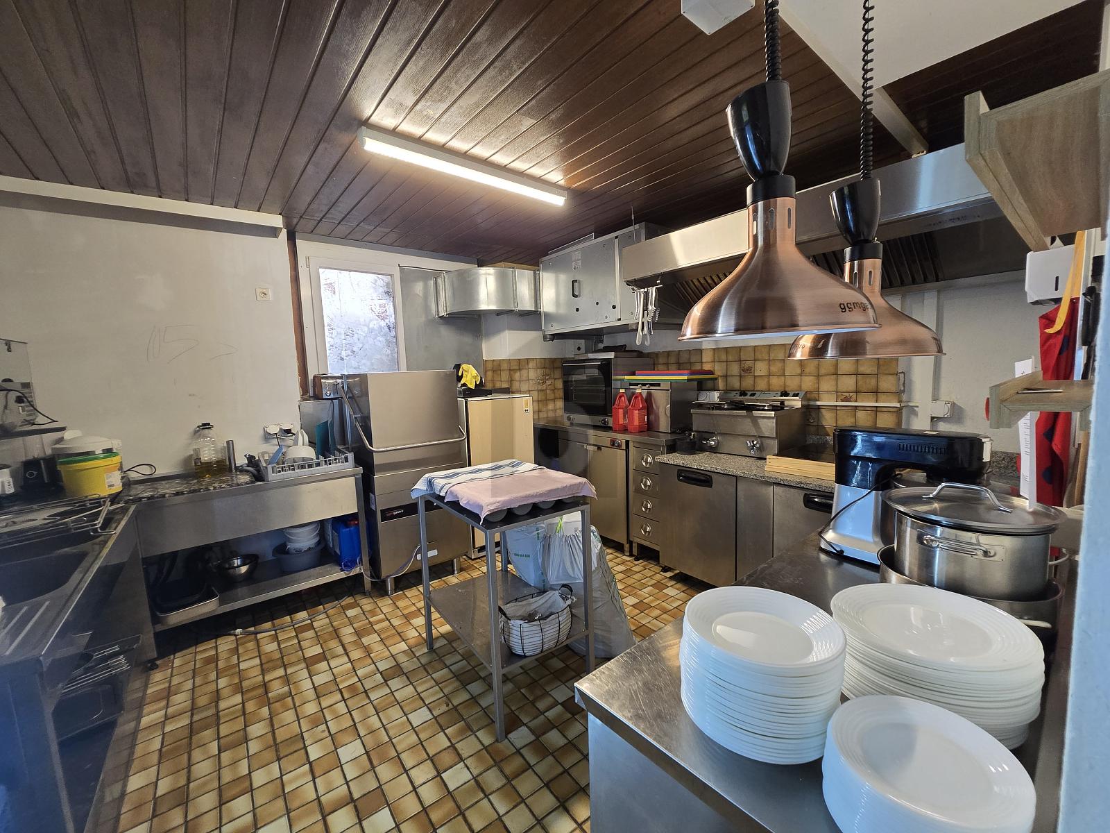 RESTAURANT OU LOCAL COMMERCIAL CENTRE VILLE - 3