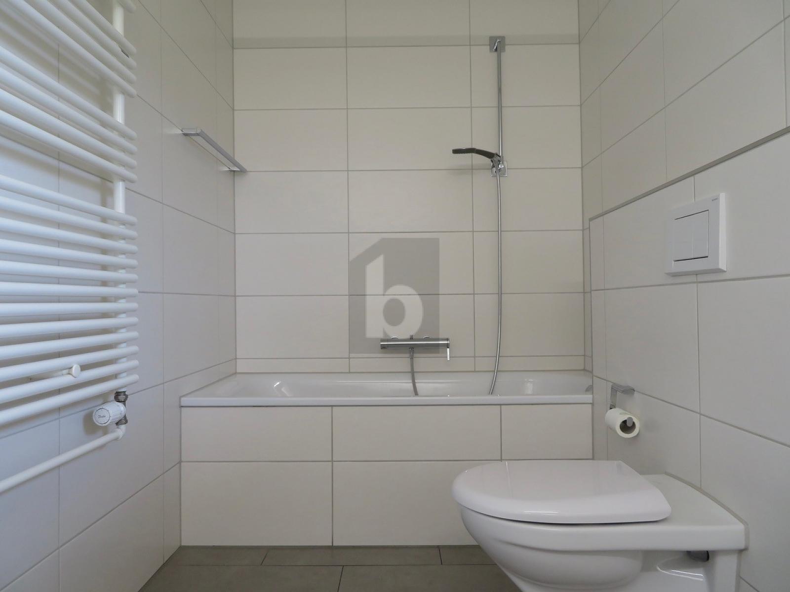 CHARMANTE, ZENTRAL GELEGENE WOHNUNG MIT AUSSICHT - 4