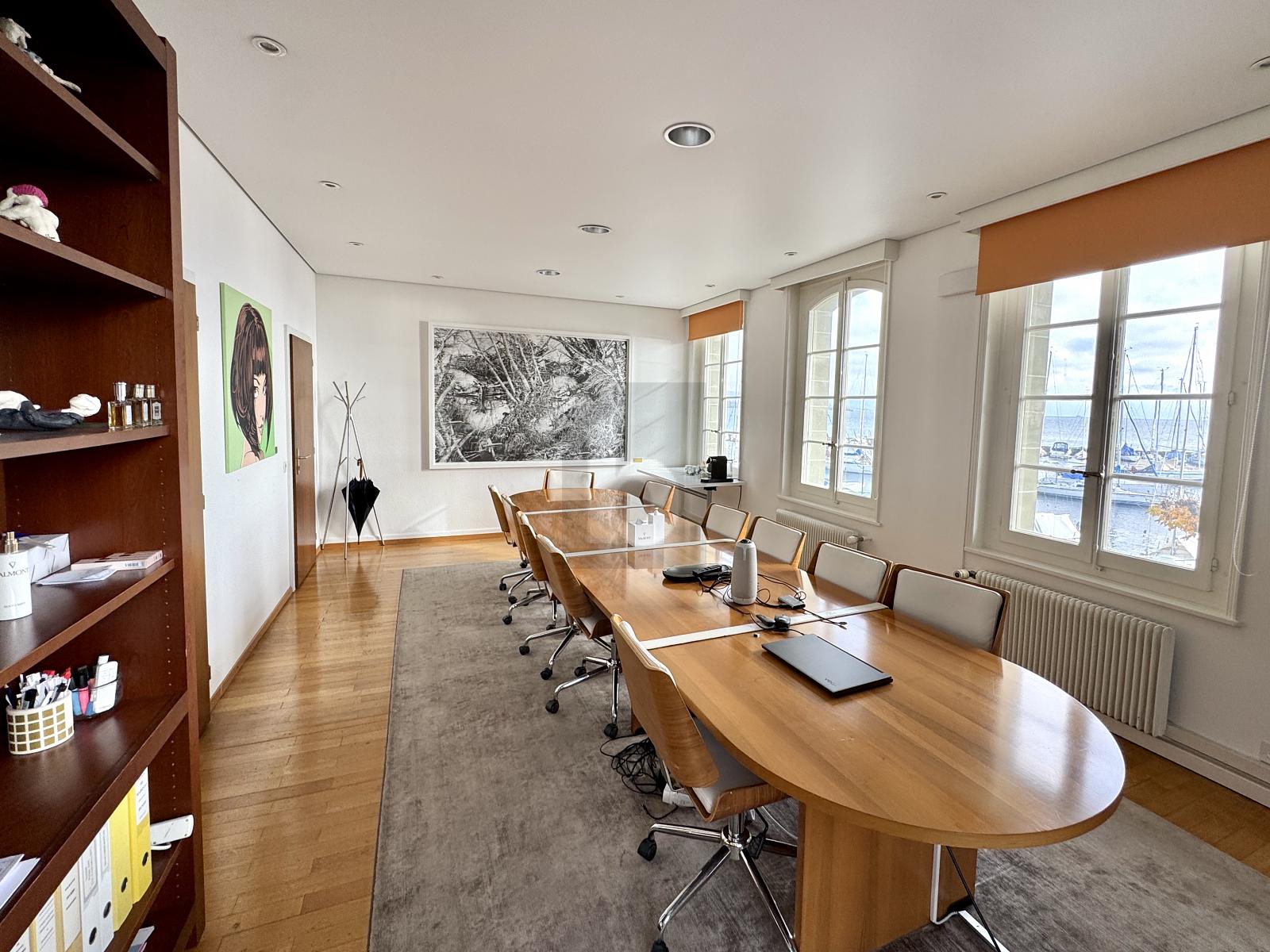 SITUATION EXCEPTIONNELLE AU BORD DU LAC - 2