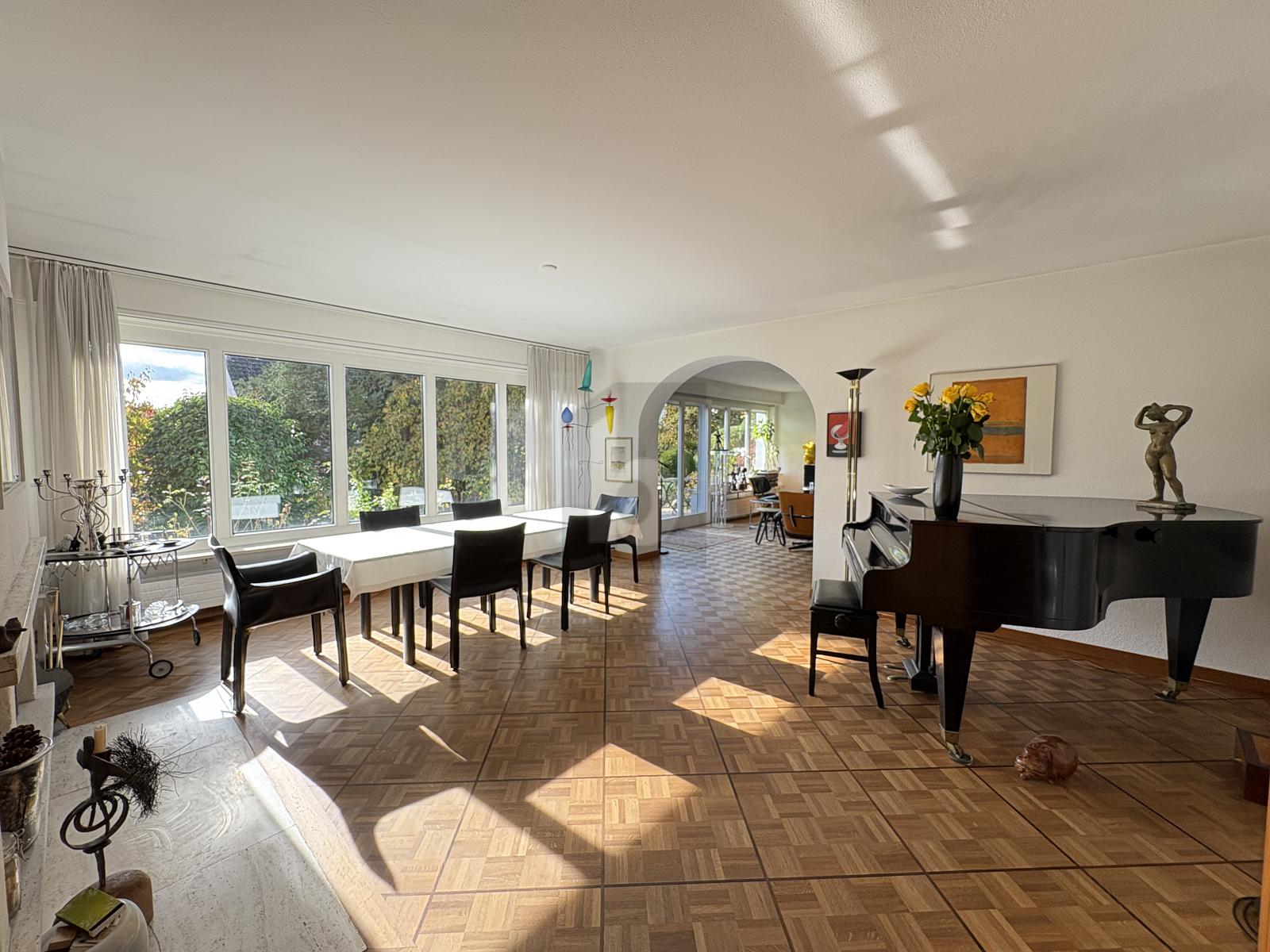 FAMILIENFREUNDLICH MIT VIEL PLATZ UND UMSCHWUNG! - 1