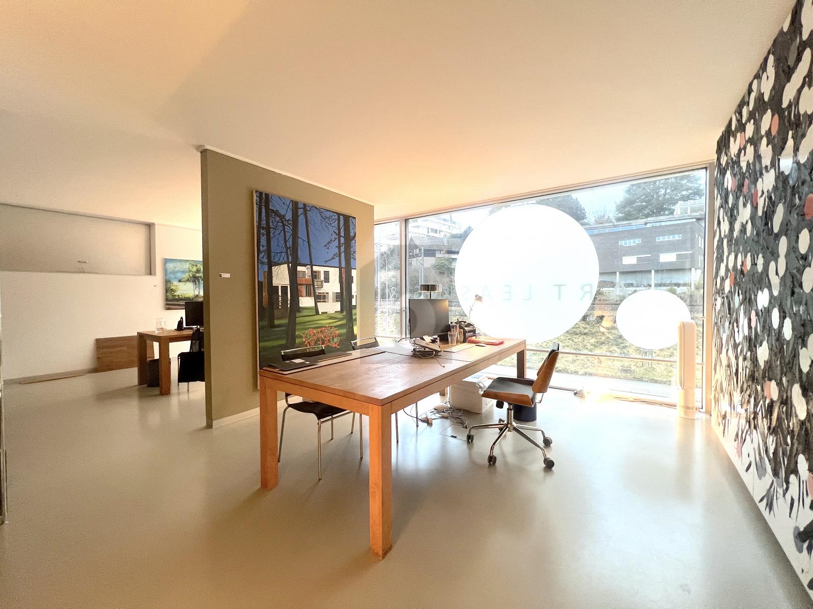 MIT GROSSZÜGIGER TERRASSE UND TOP-INFRASTRUKTUR - 1