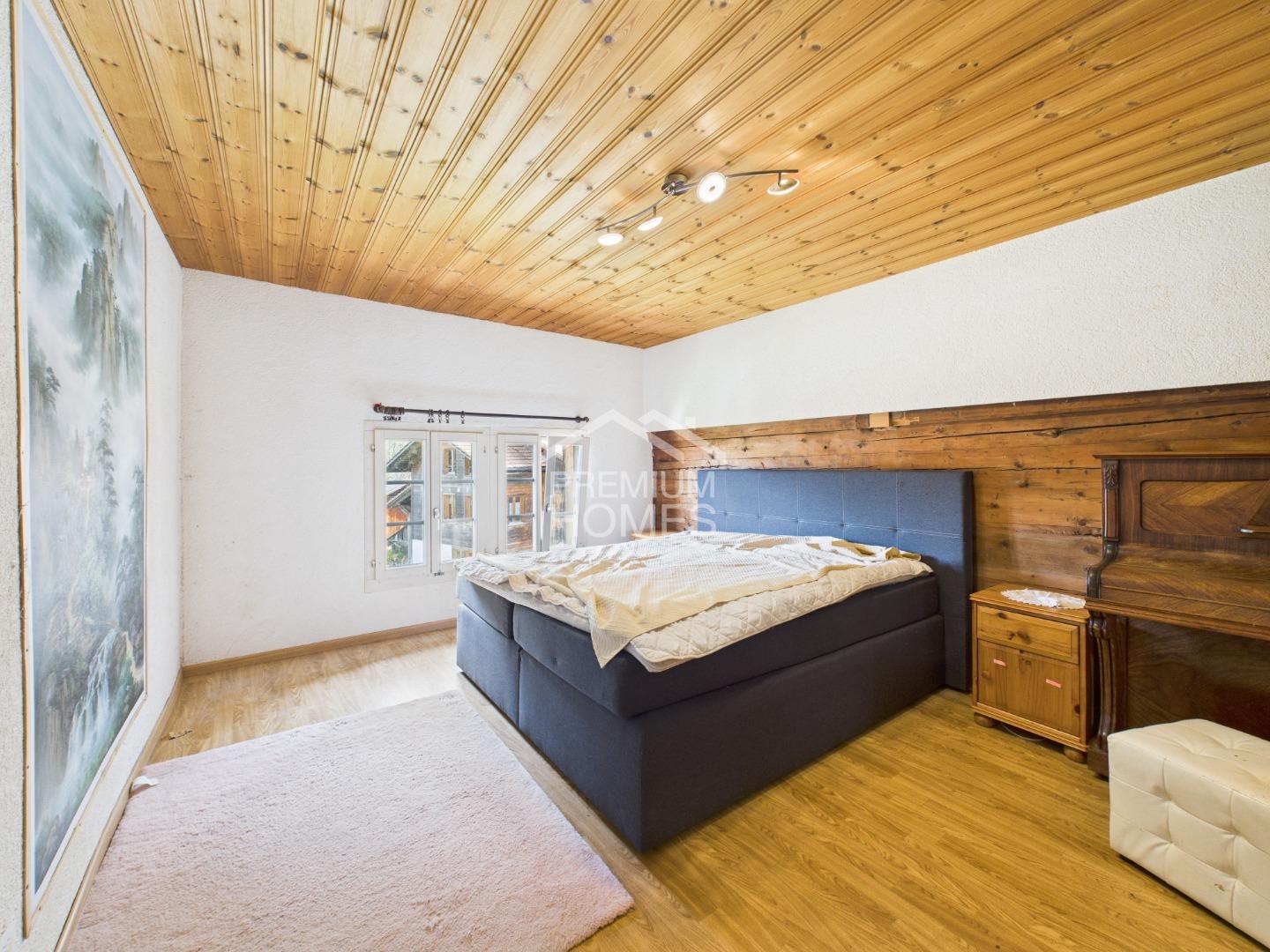 Charmantes Dreifamilienhaus - Perfekt für Freizeit- und Outdooraktivit - 3