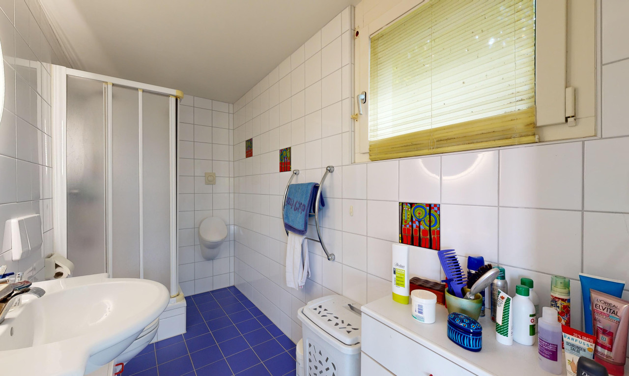 Einfamilienhaus mit ausgefallener Architektur und traumhaftem Ausblick - 9