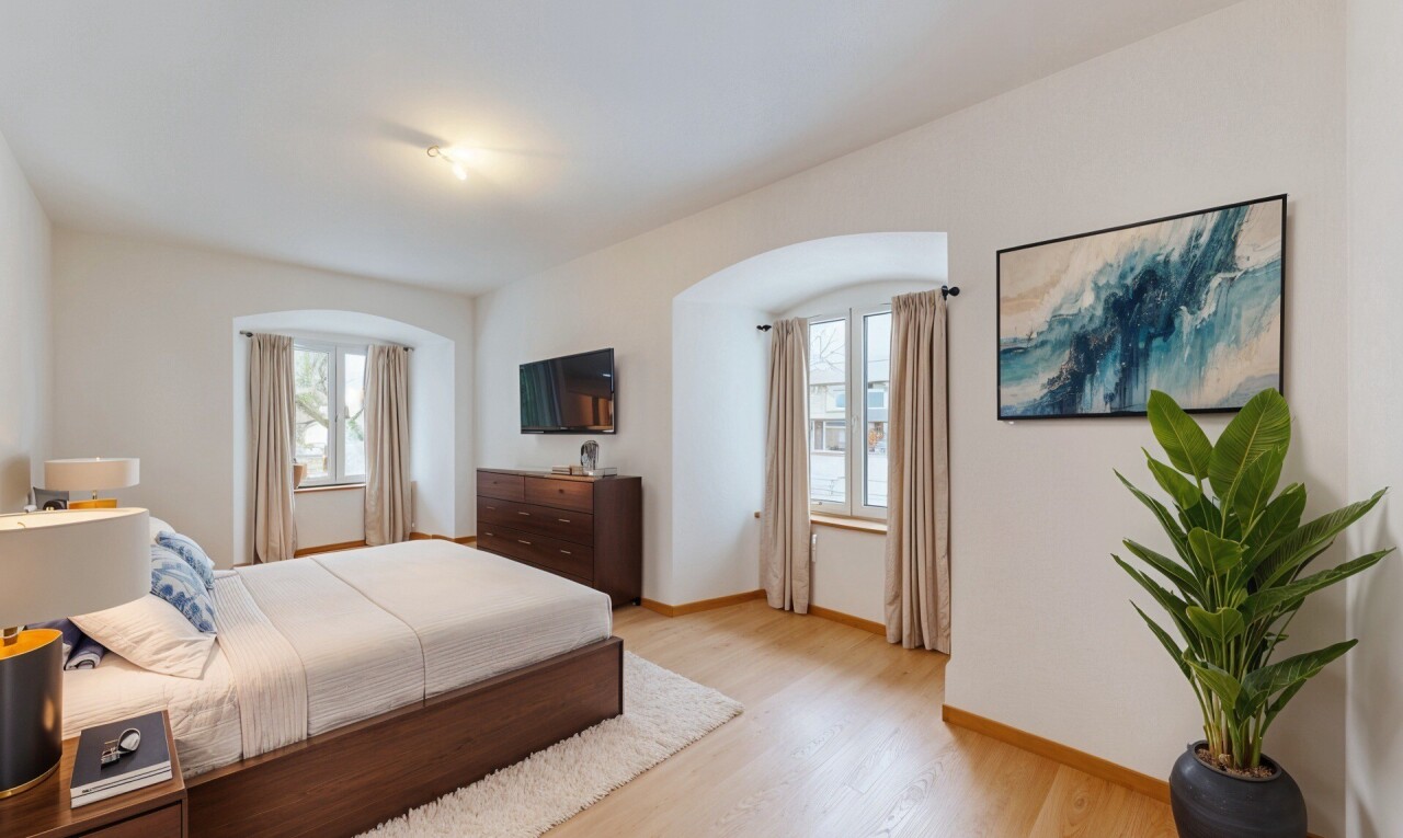 Wunderschöne 5.5p im Dachgeschoss in einem historischen Gebäude! - 9