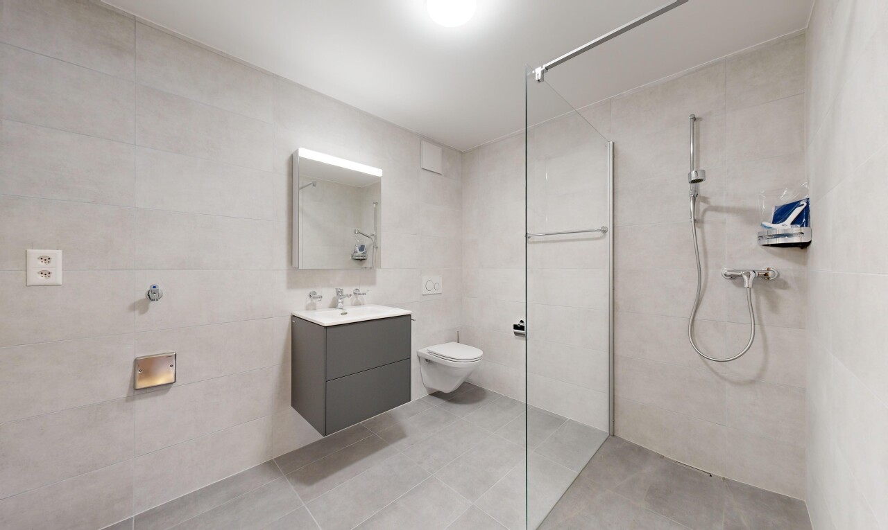 Wunderschöne 5.5p im Dachgeschoss in einem historischen Gebäude! - 11